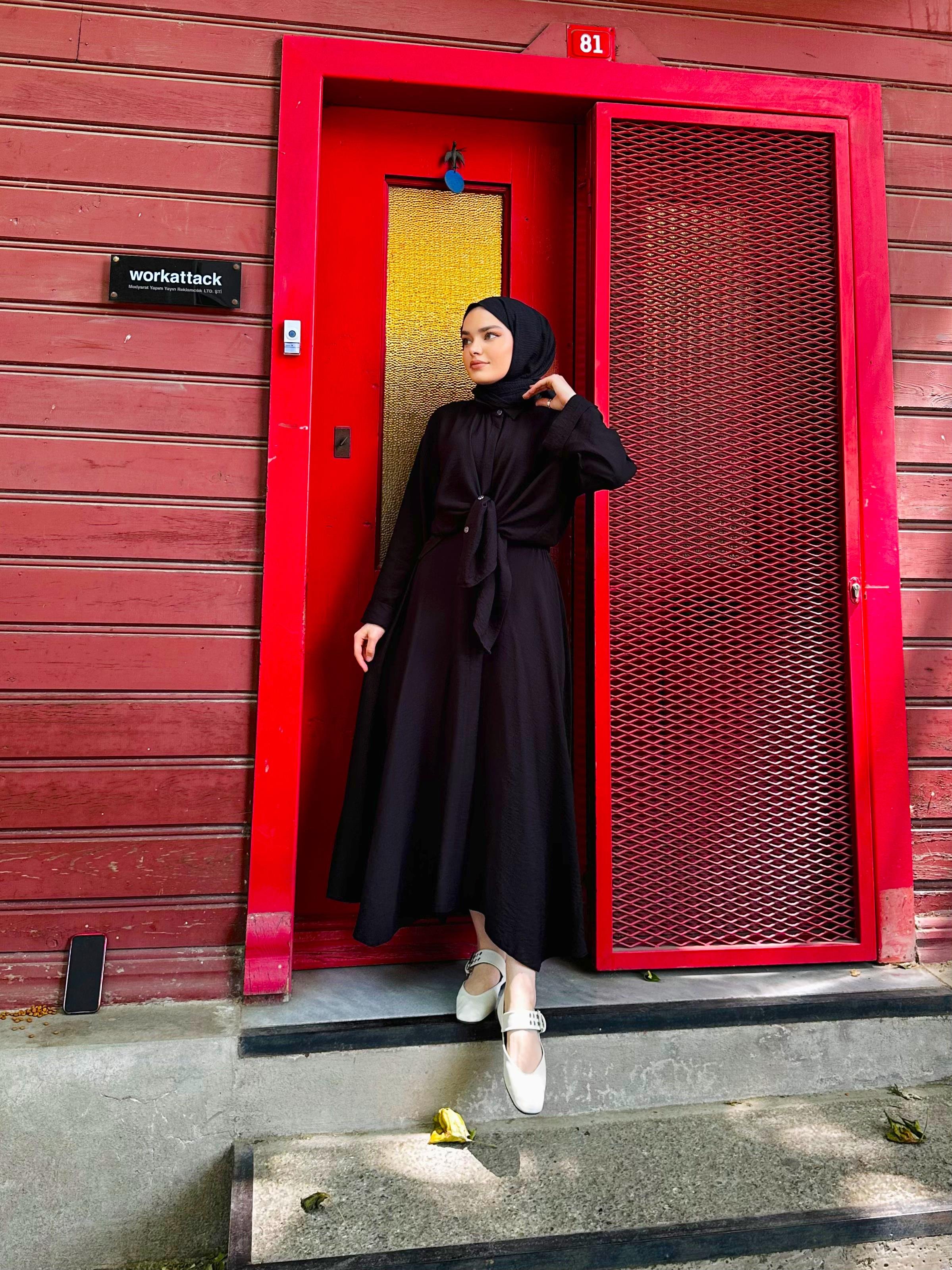 KETEN ETEKLİ TAKIM SİYAH