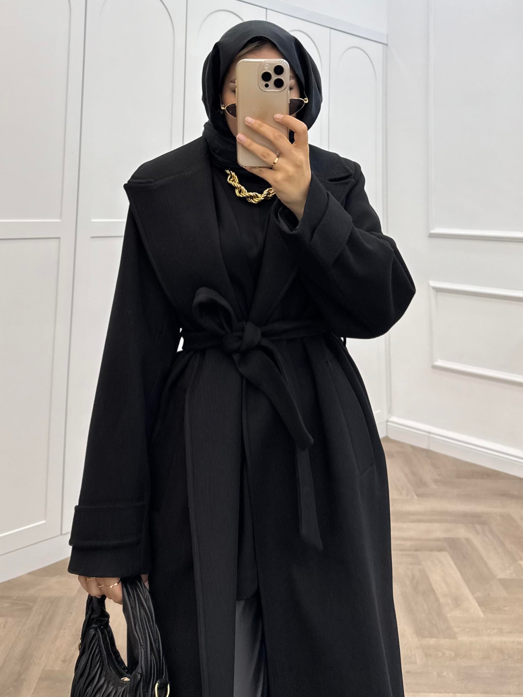 KOL APOLET DETAYLI KAŞE KABAN SİYAH