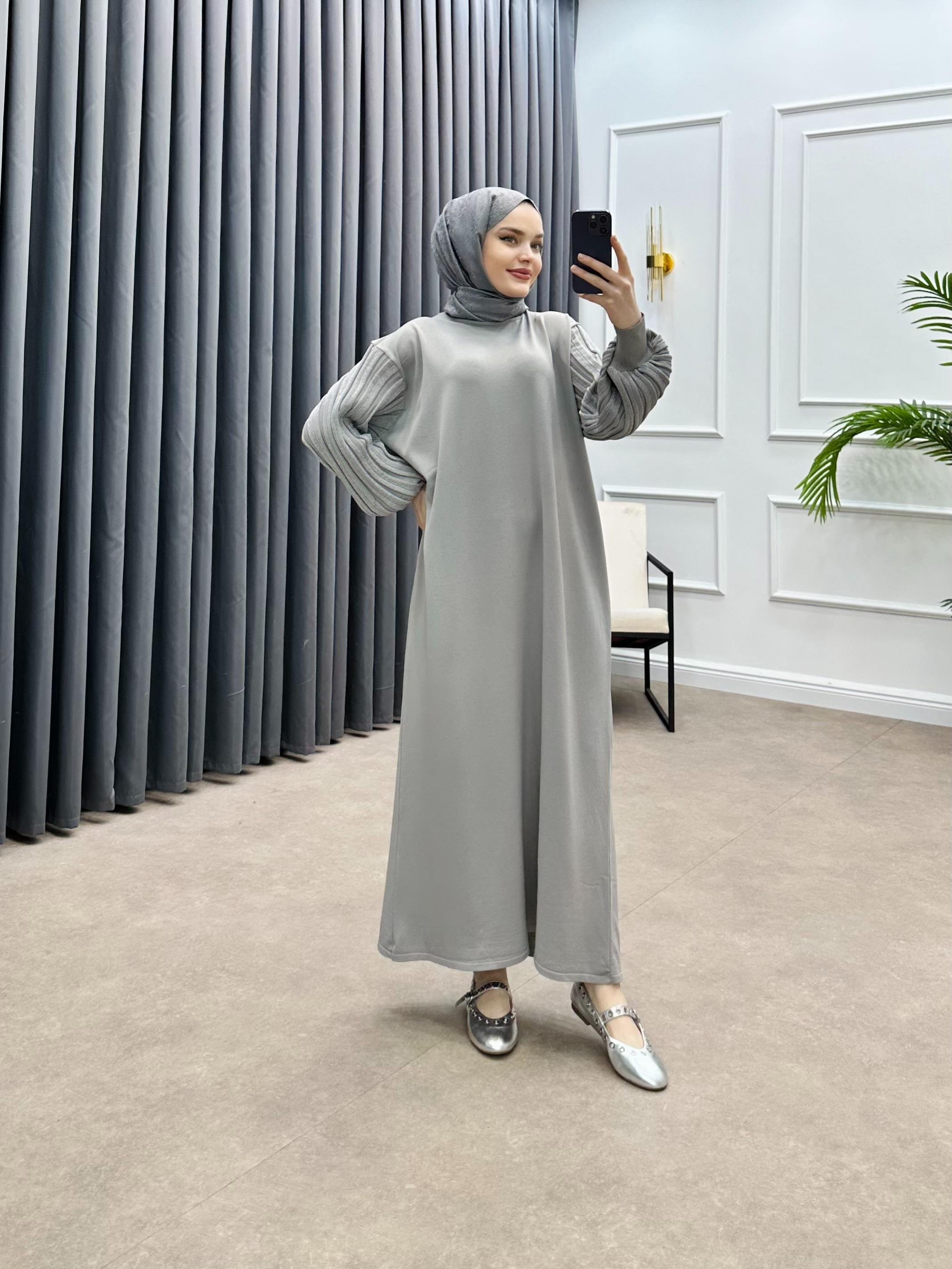 KOLLARI ŞERİT DETAYLI ELBİSE GRİ