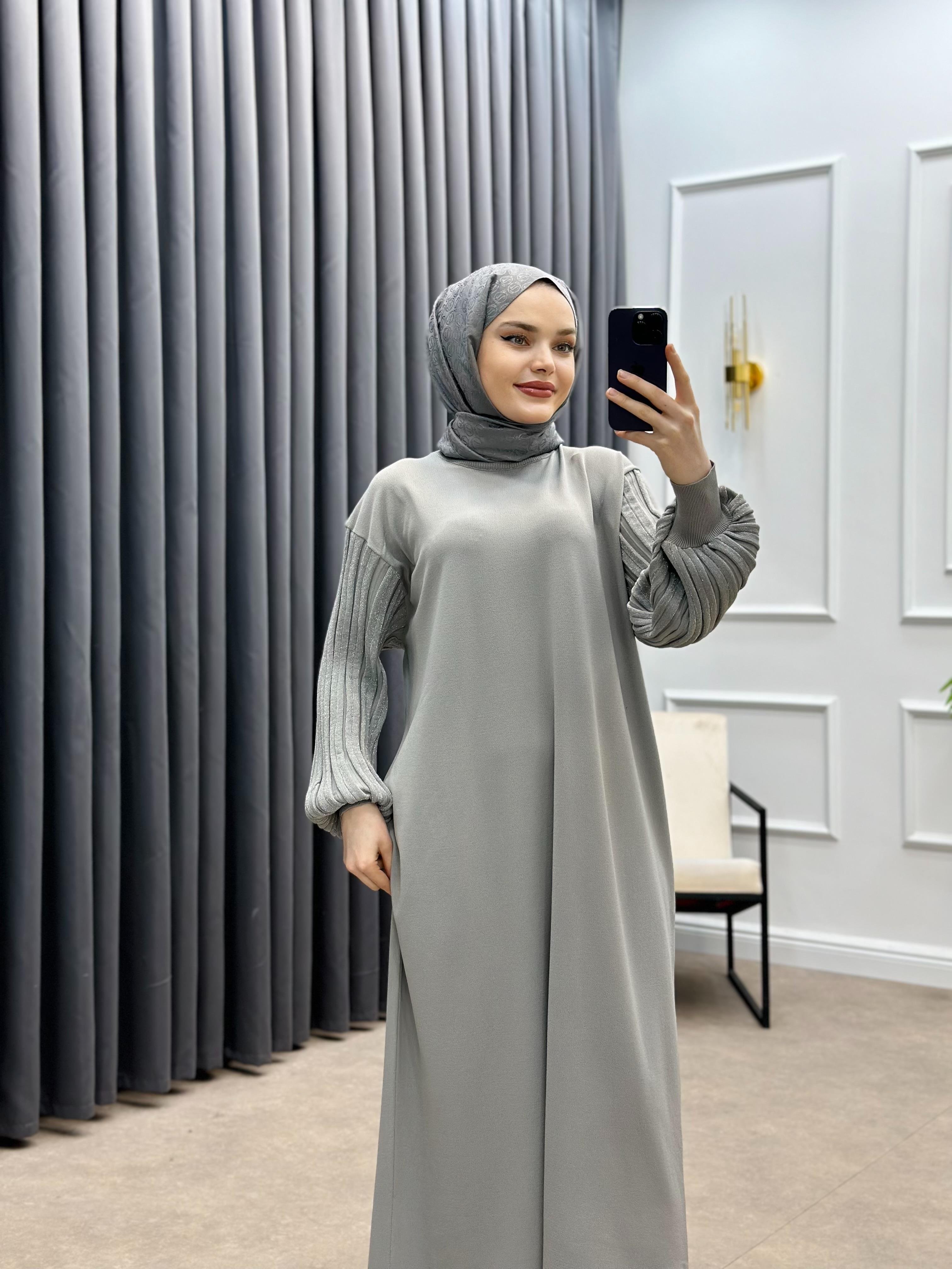 KOLLARI ŞERİT DETAYLI ELBİSE GRİ