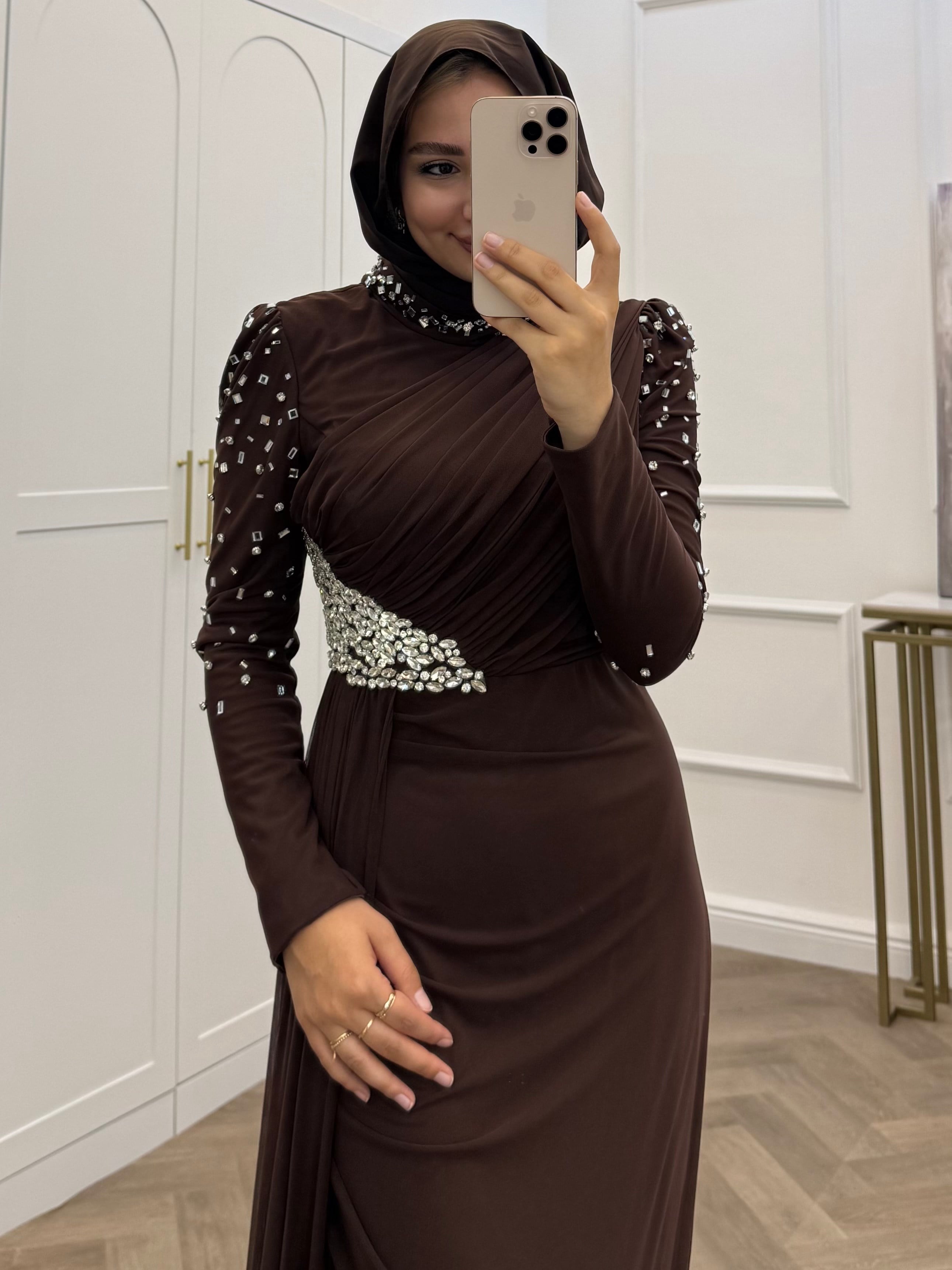 KOLLARI TAŞLI ABİYE KAHVE