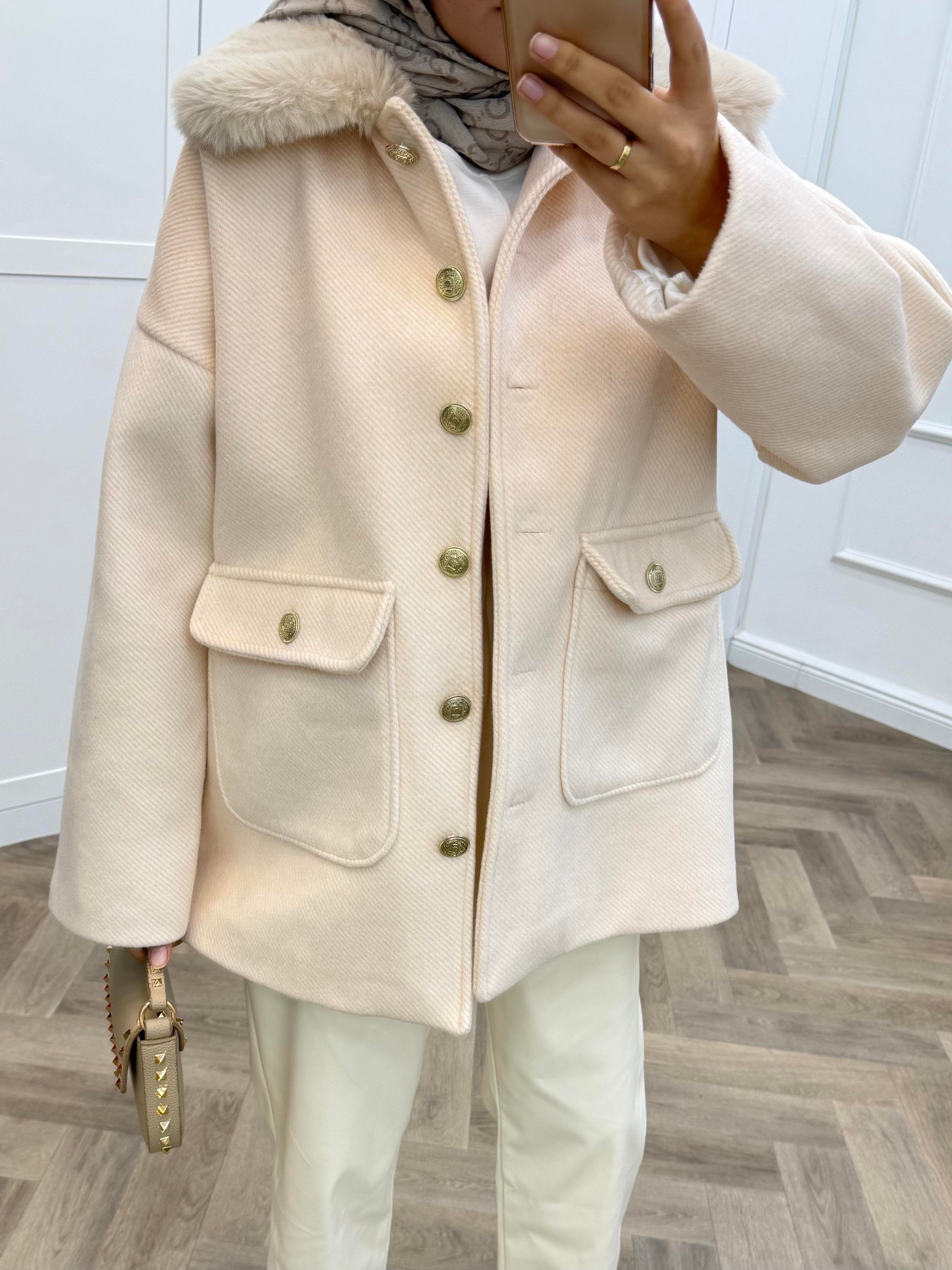 KÜRK YAKA GOLD DÜĞMELİ CEKET TAŞ