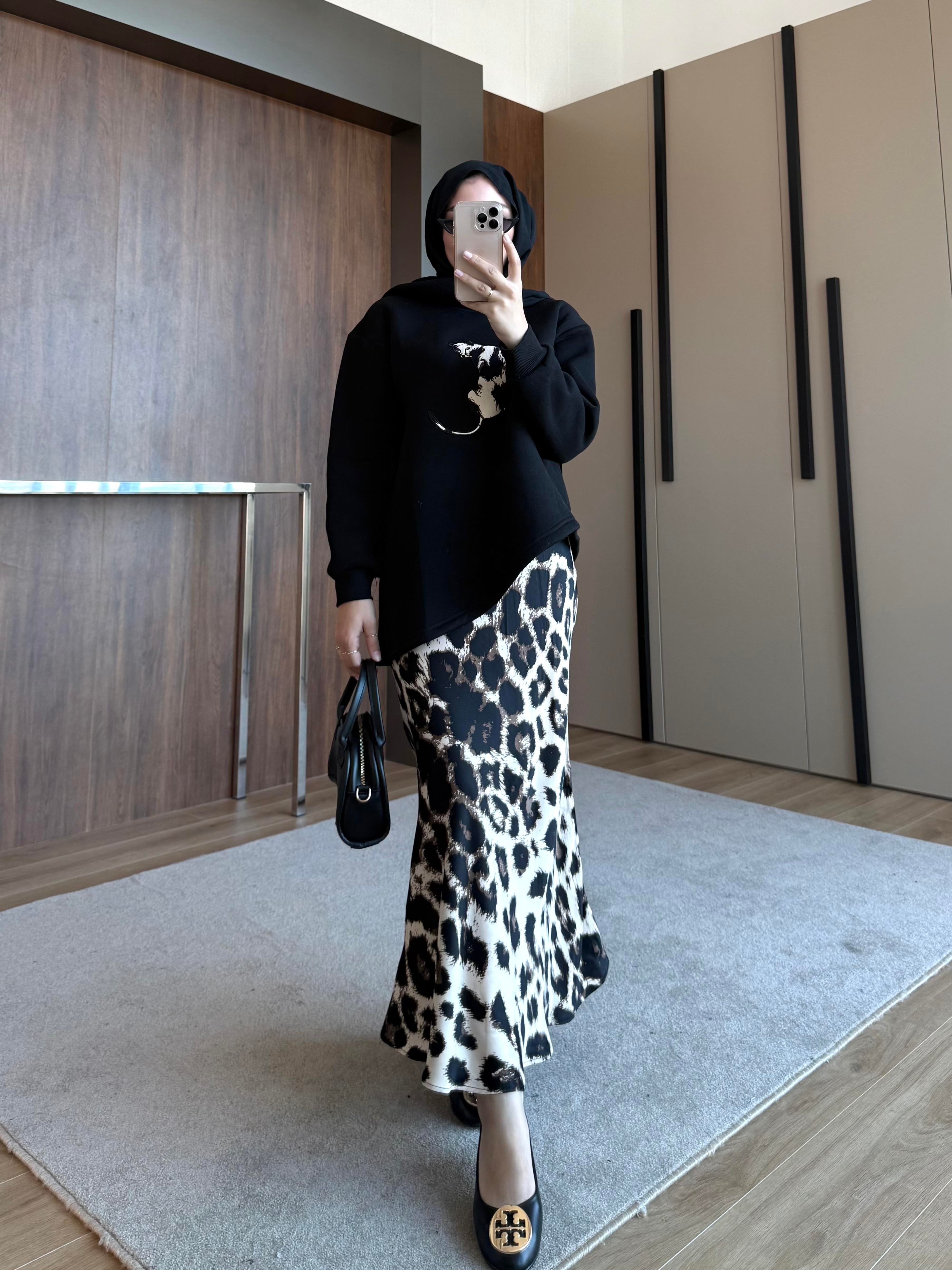 LEOPAR DESENLİ ETEKLİ TAKIM SİYAH