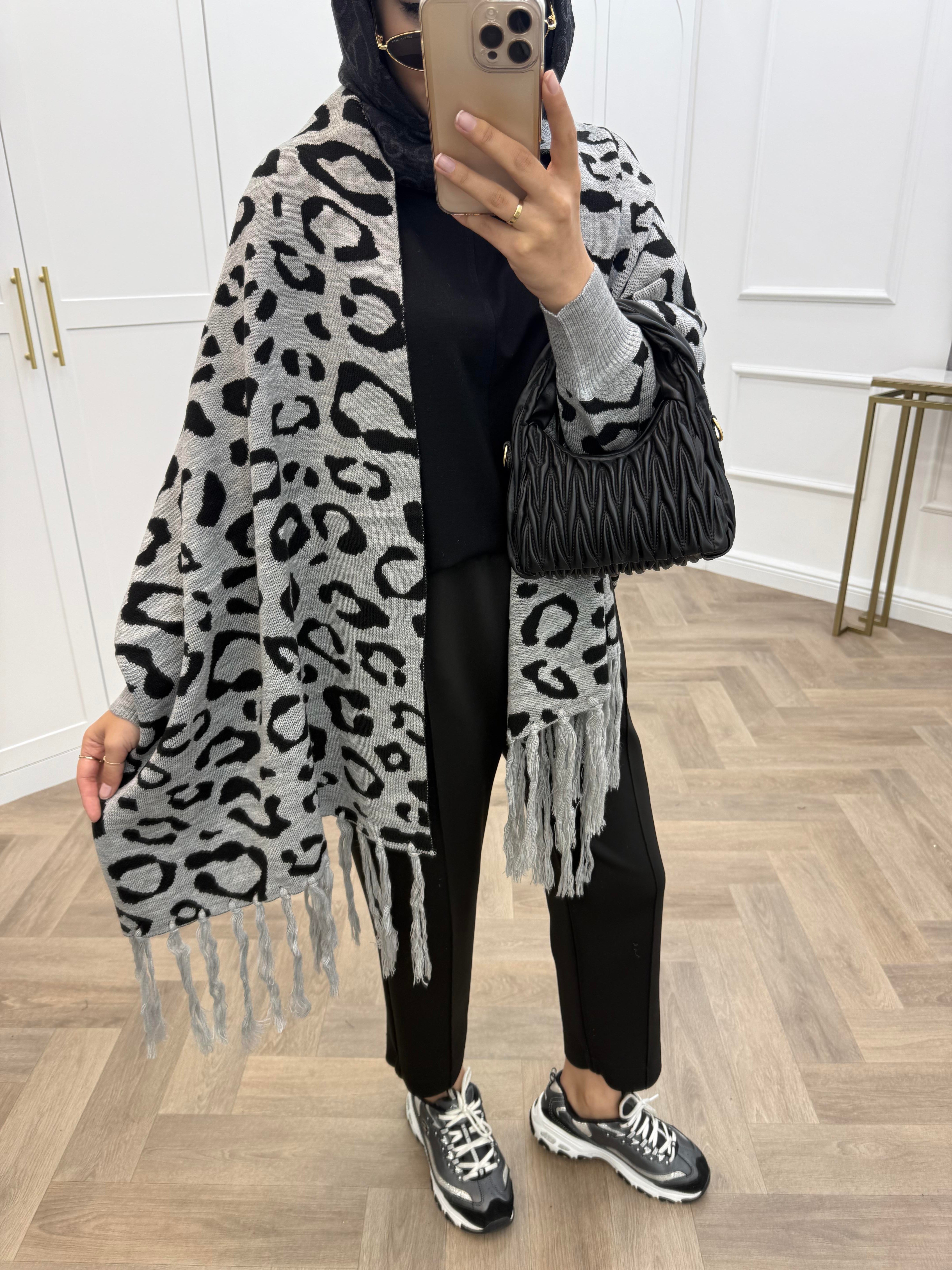 LEOPAR DESENLİ ŞAL PANÇO GRİ