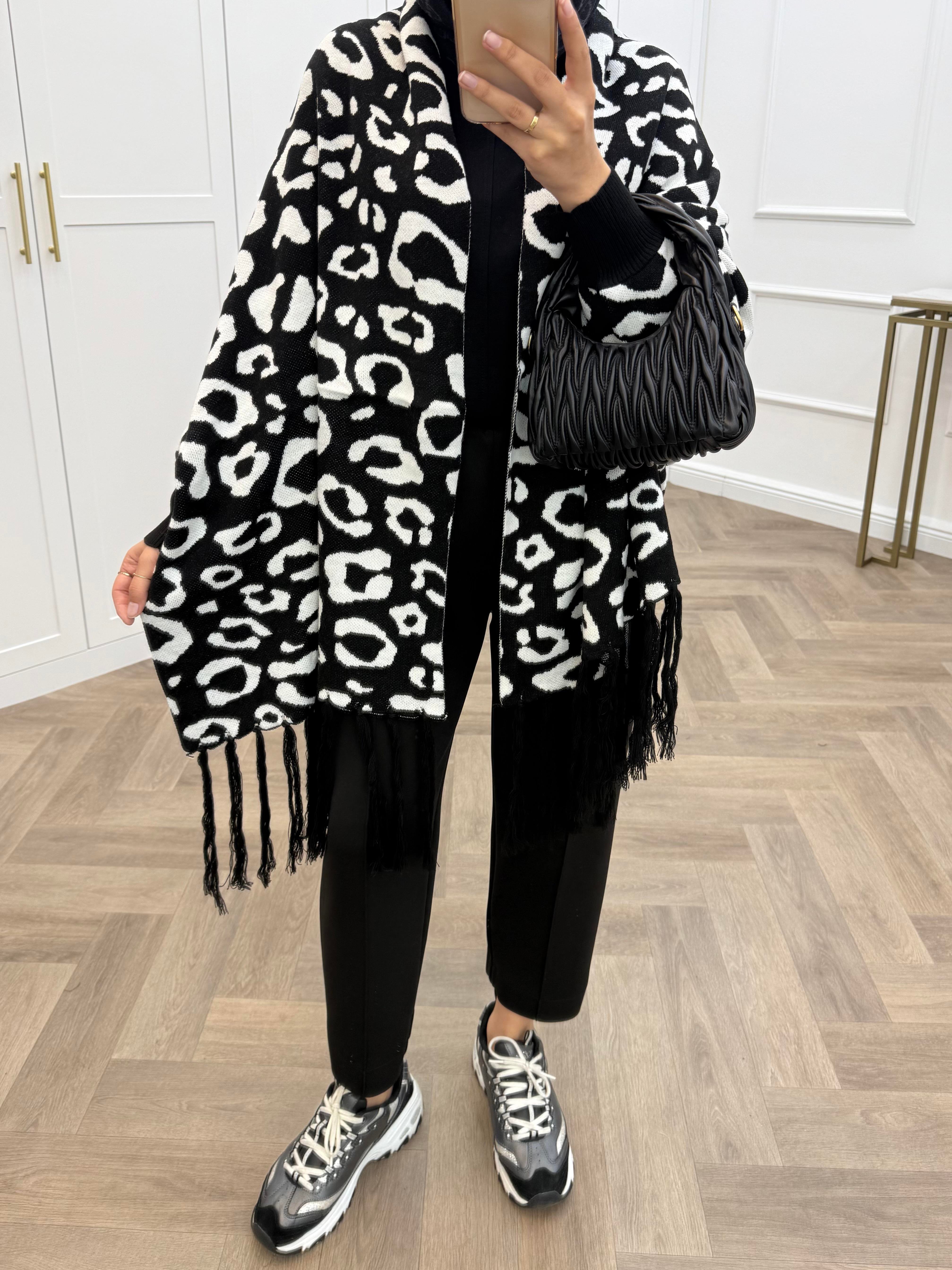LEOPAR DESENLİ ŞAL PANÇO SİYAH