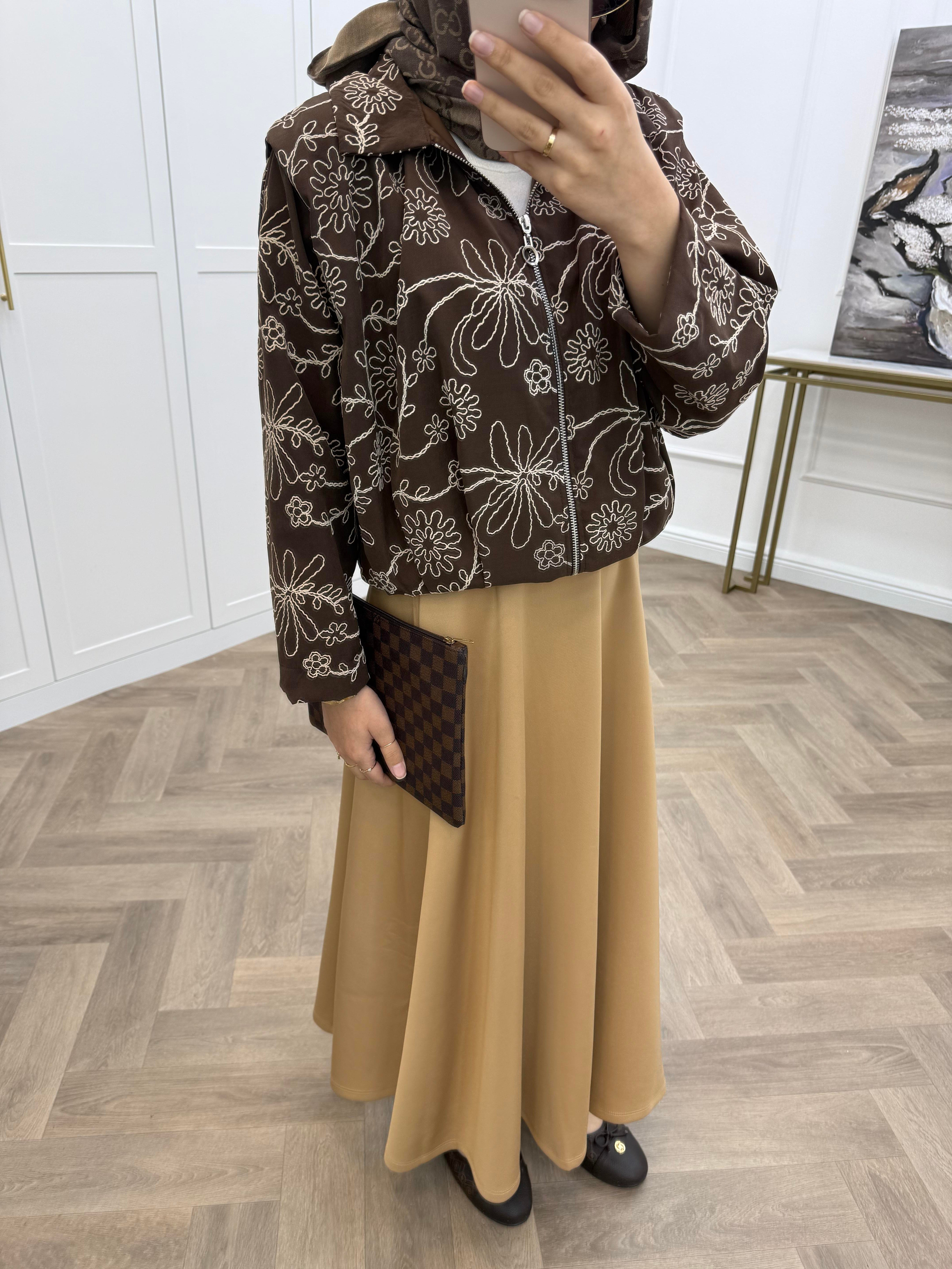 NAKIŞLI BOMBER CEKET KAHVE 