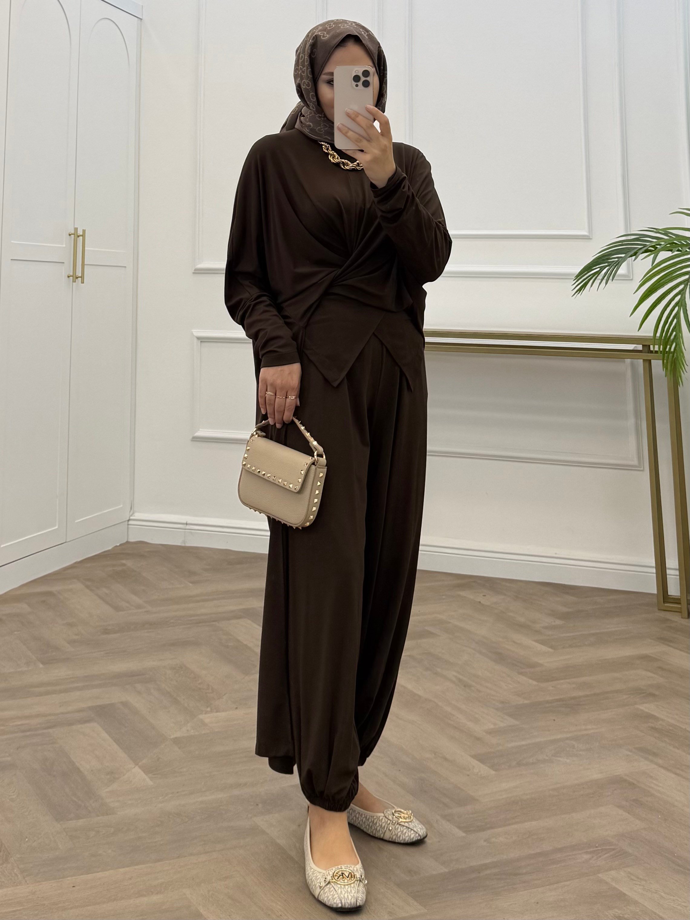 NEJLA SANDY PELERİNLİ TAKIM KAHVE