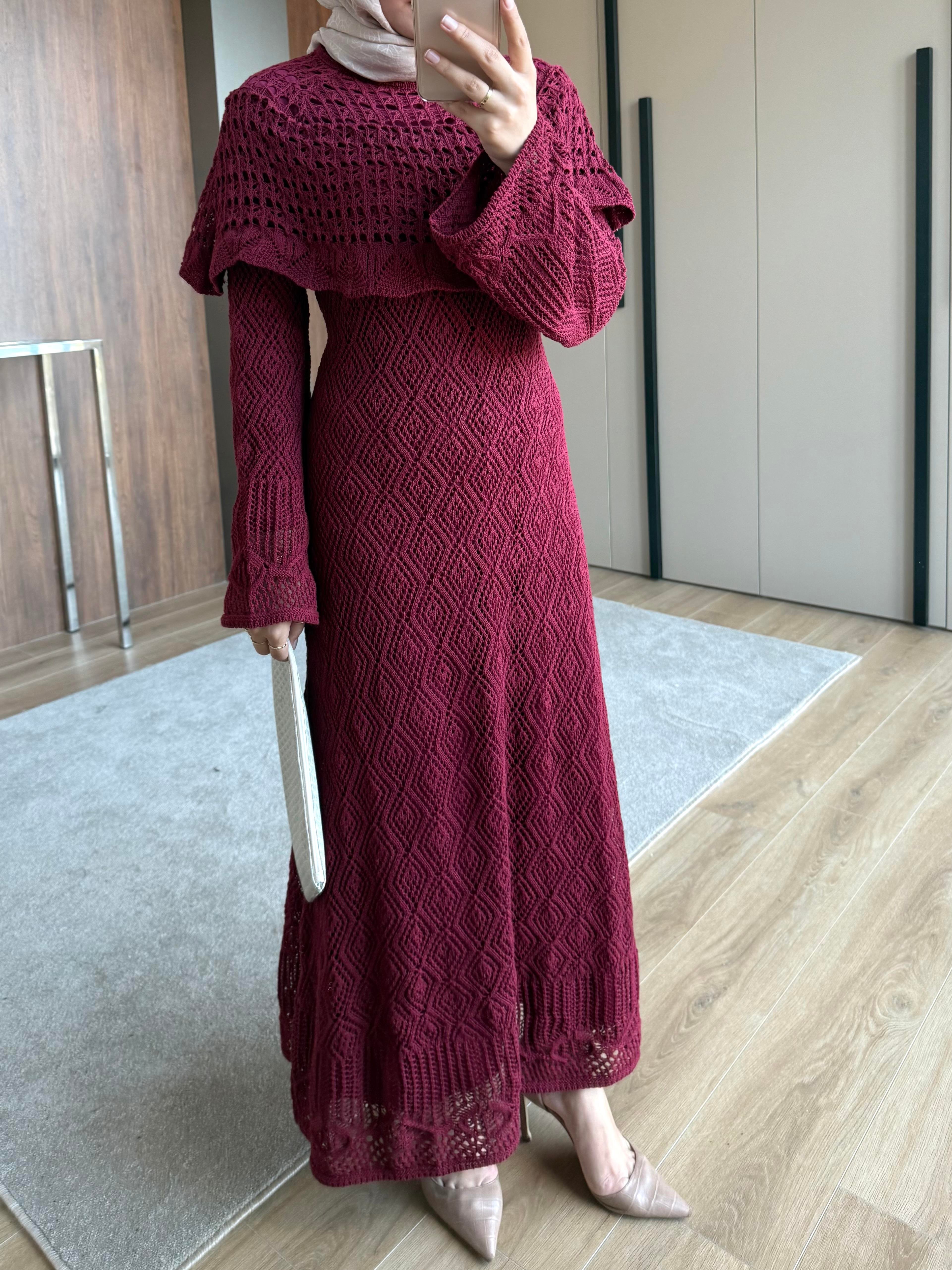OMUZ DETAYLI FİLELİ ELBİSE BORDO