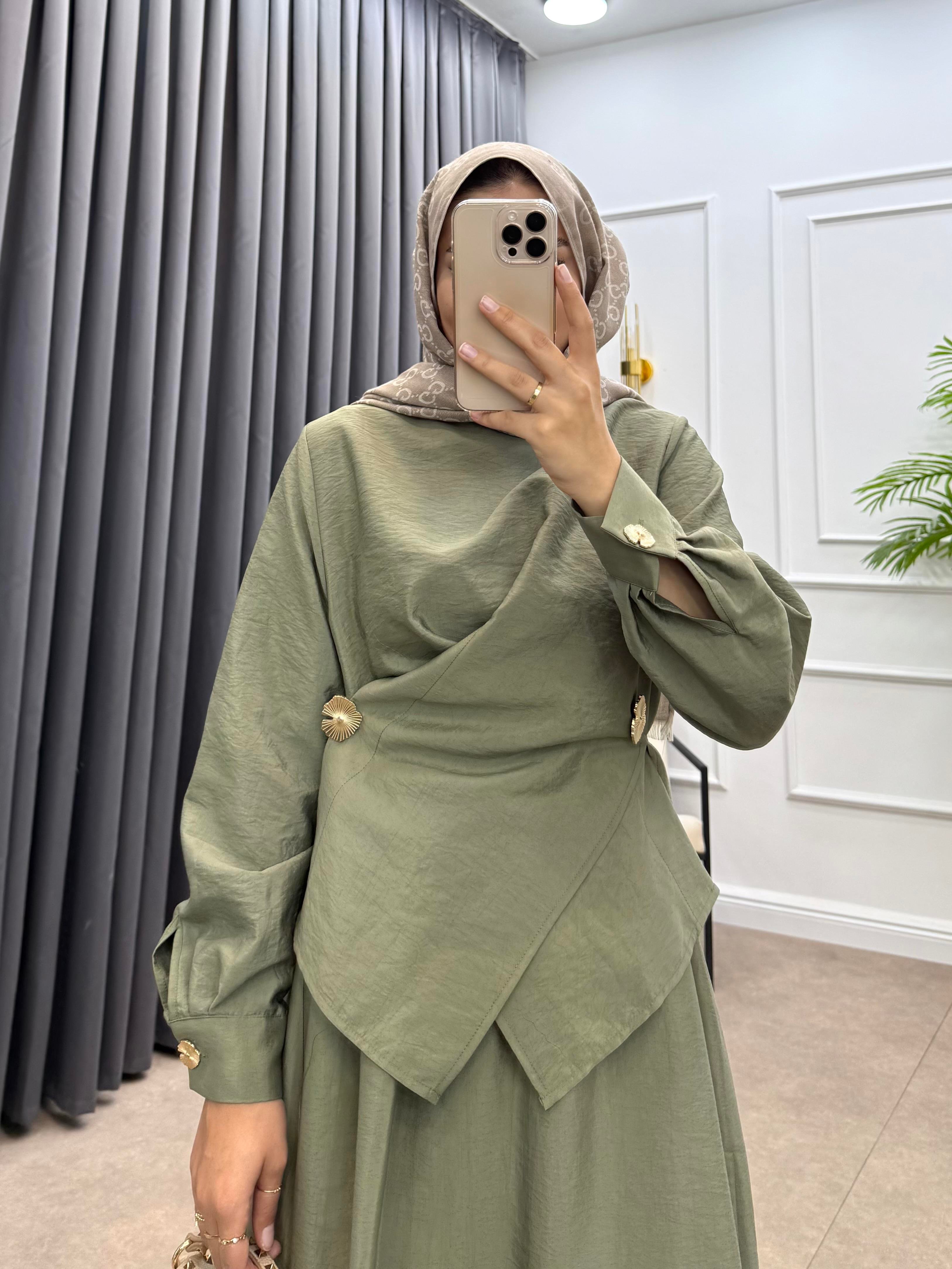 ÖNDEN ÇAPRAZ BAĞLAMALI ETEKLİ TAKIM MİNT