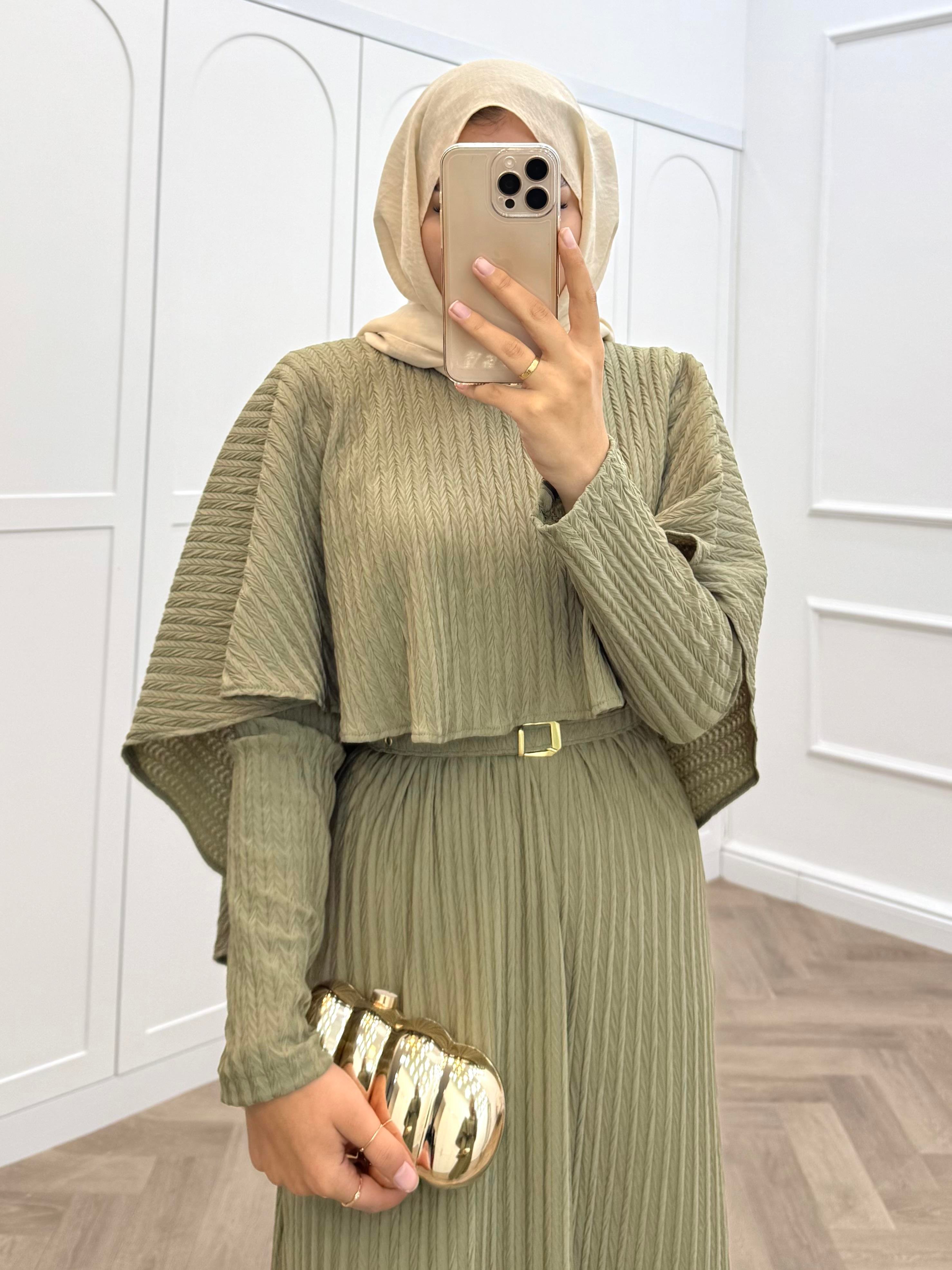 PELERİNLİ DİVA ELBİSE ÇAĞLA