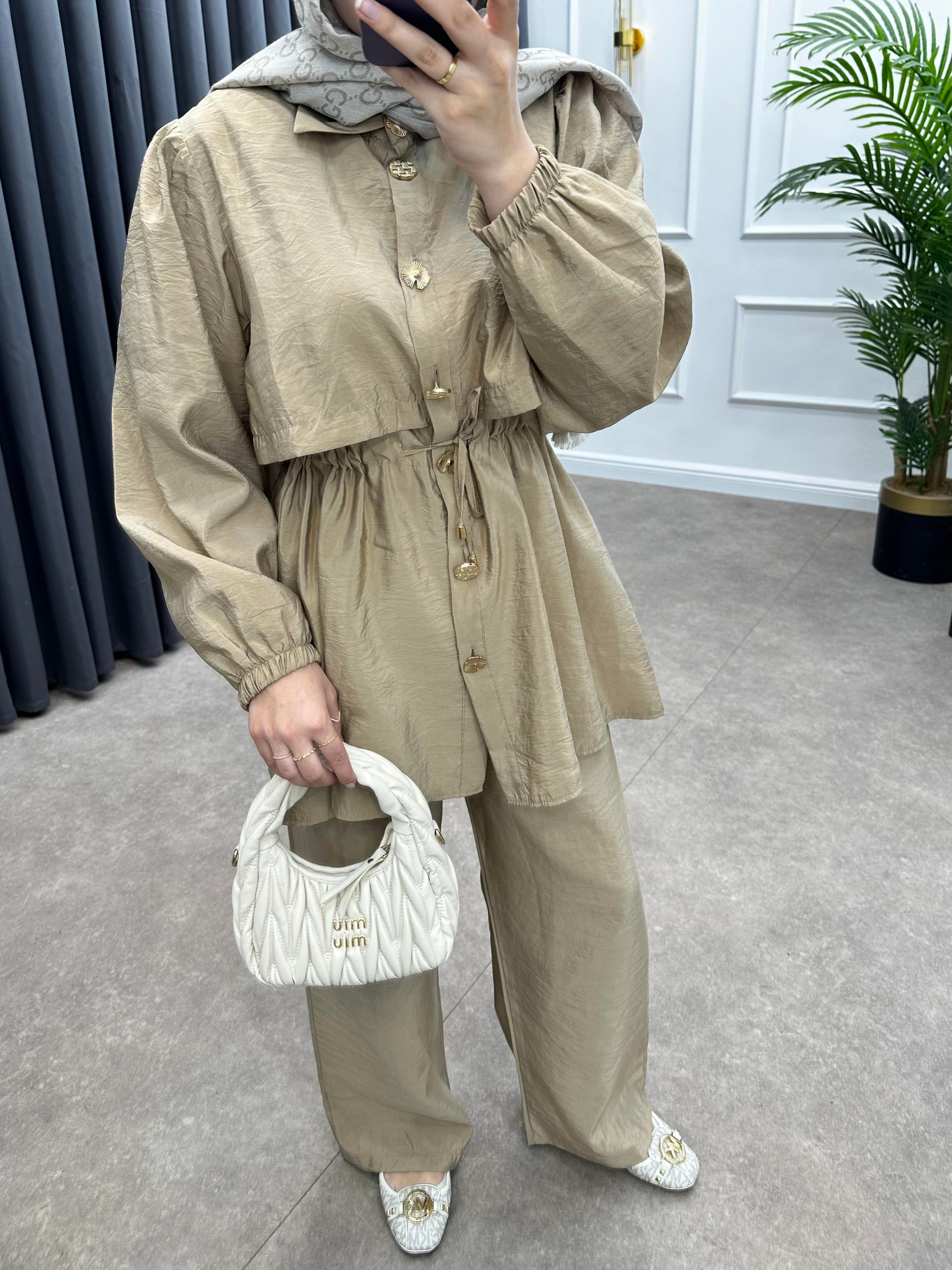 PEMA GOLD DÜĞMELİ PANTOLONLU TAKIM BEJ