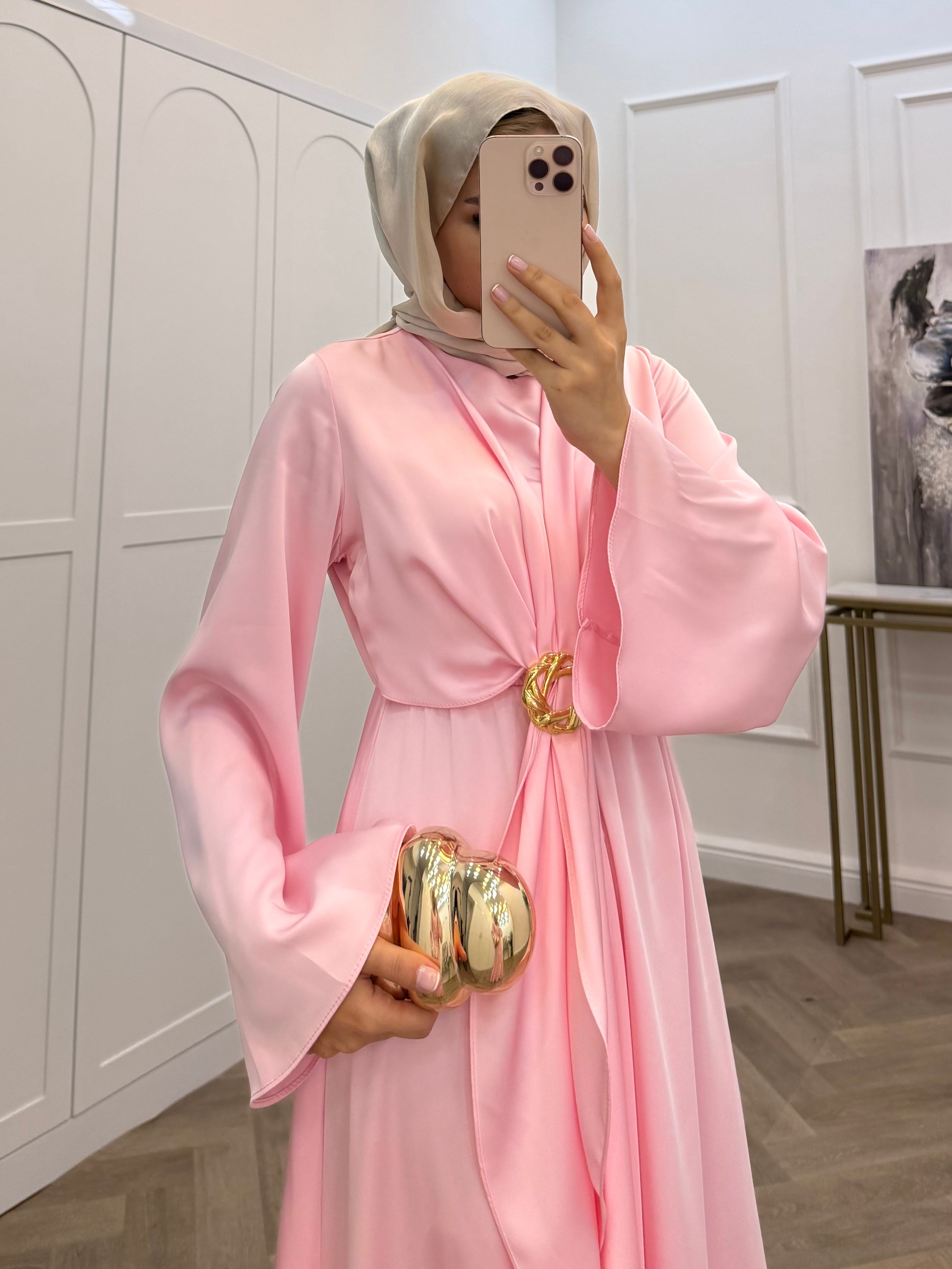 RABİ GOLD TOKALI SATEN ELBİSE PEMBE