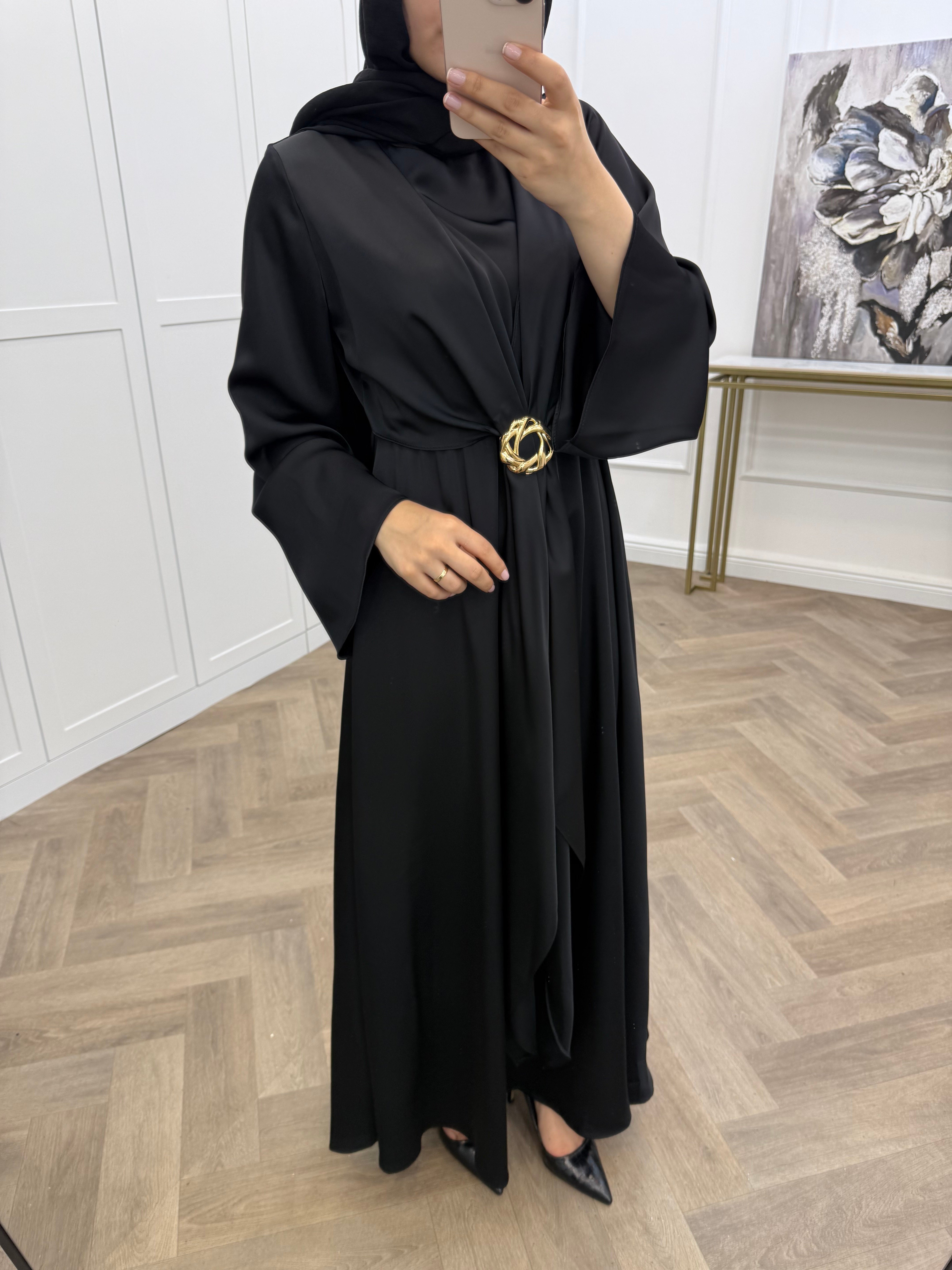 RABİ GOLD TOKALI SATEN ELBİSE SİYAH