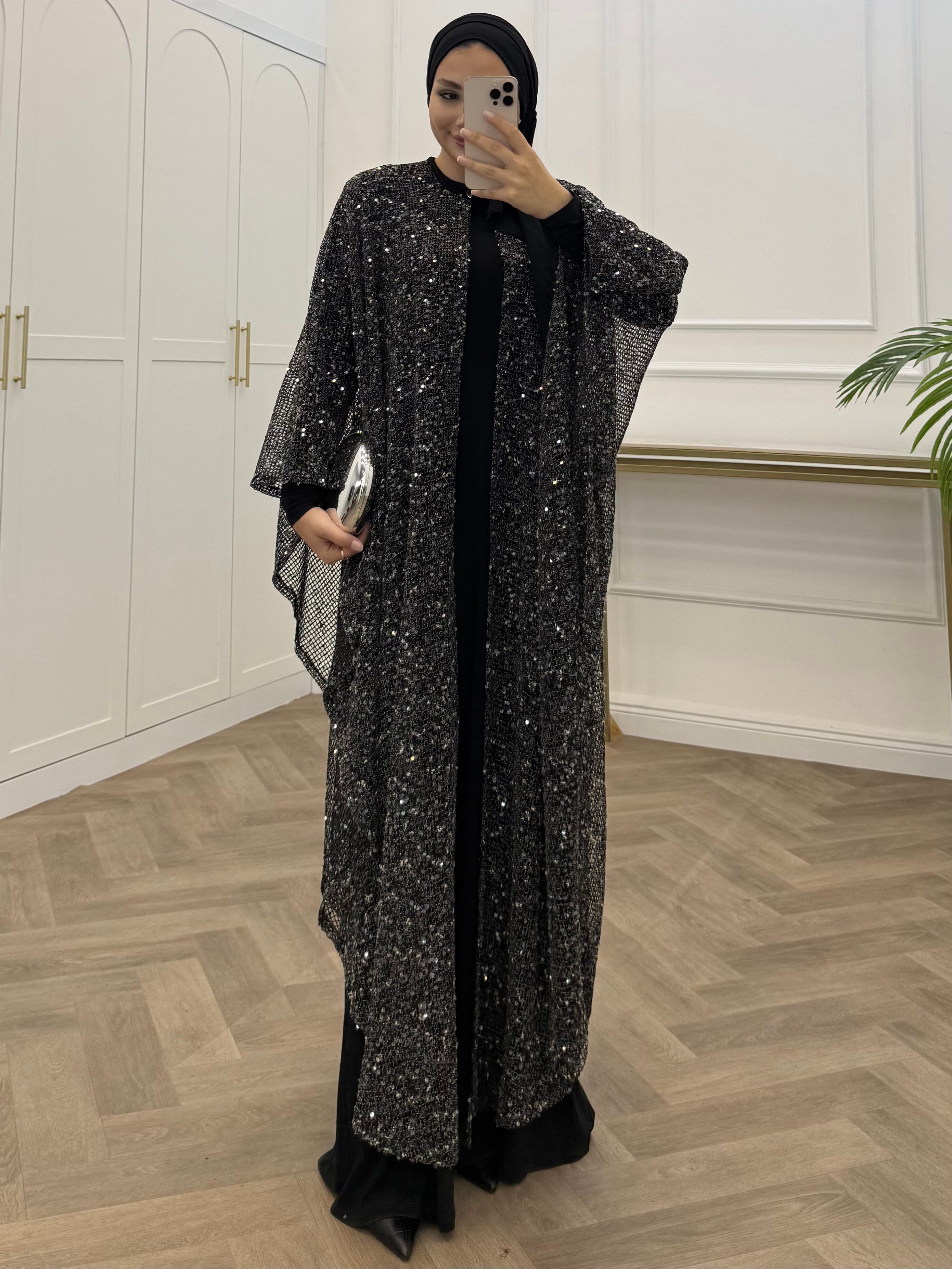 SARA PELERİN DETAY PAYETLİ ELBİSE SİYAH