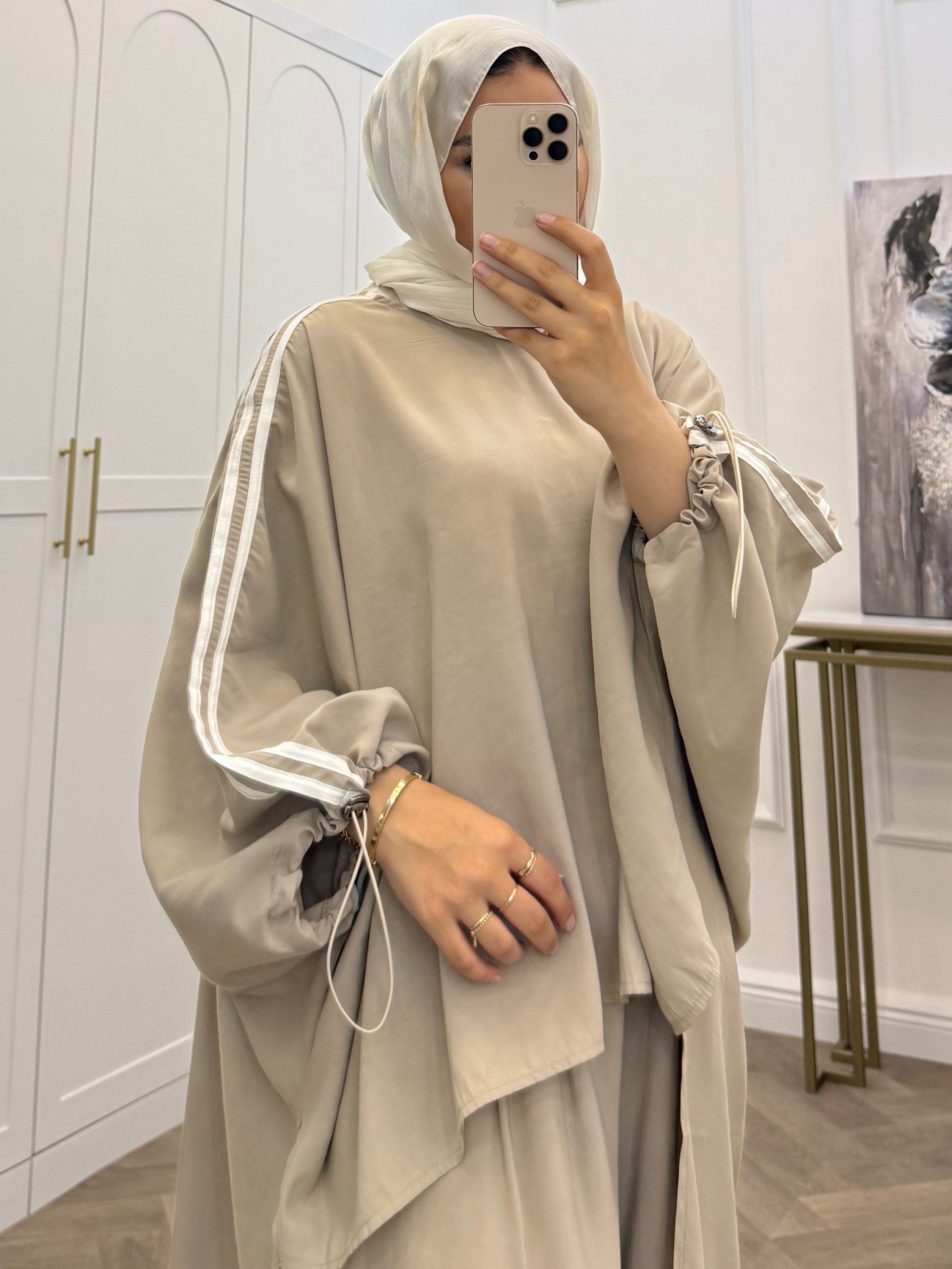 ŞERİTLİ PELERİN TAKIM BEJ