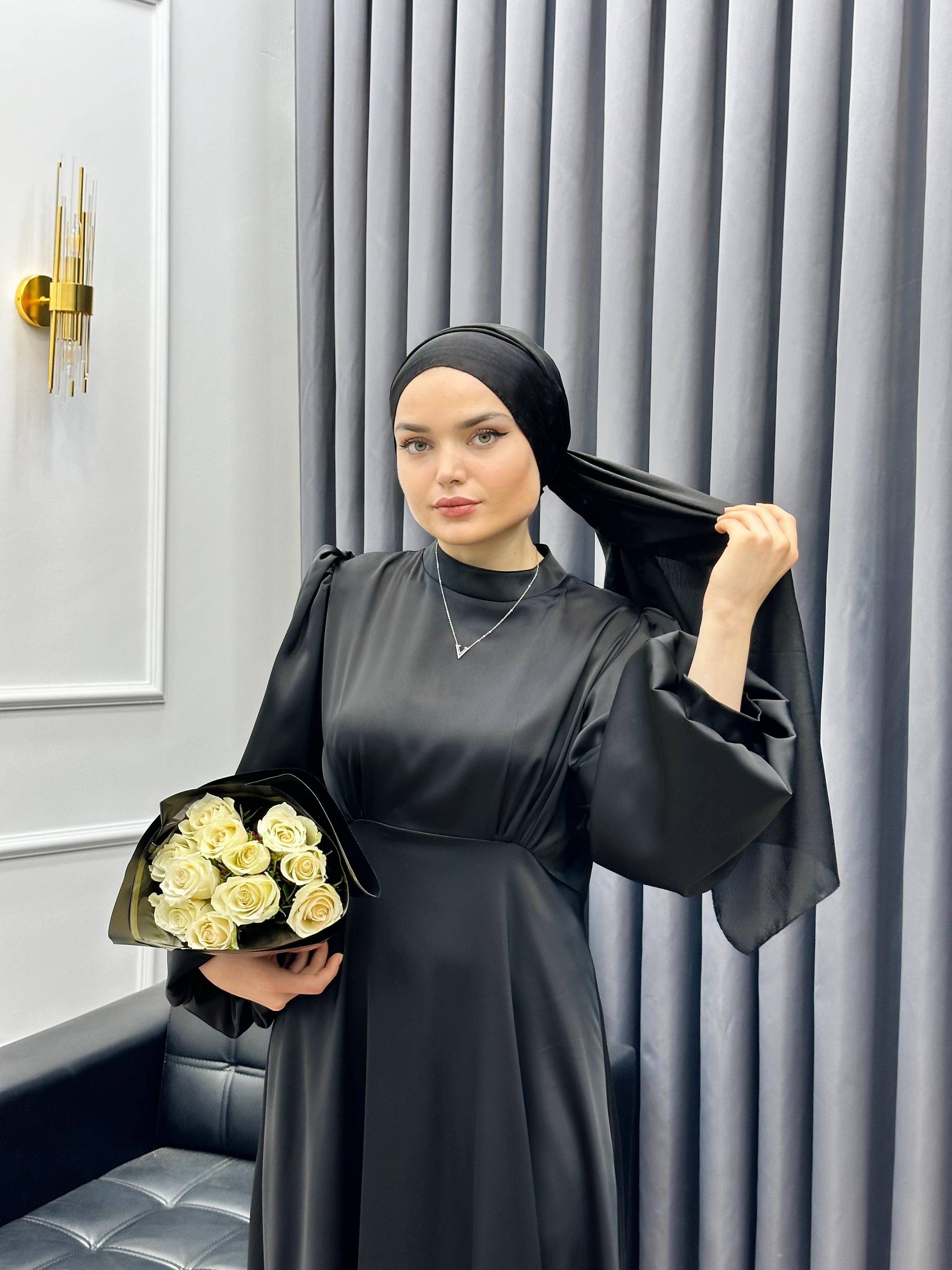 SEYYAR KEMERLİ SATEN ELBİSE SİYAH