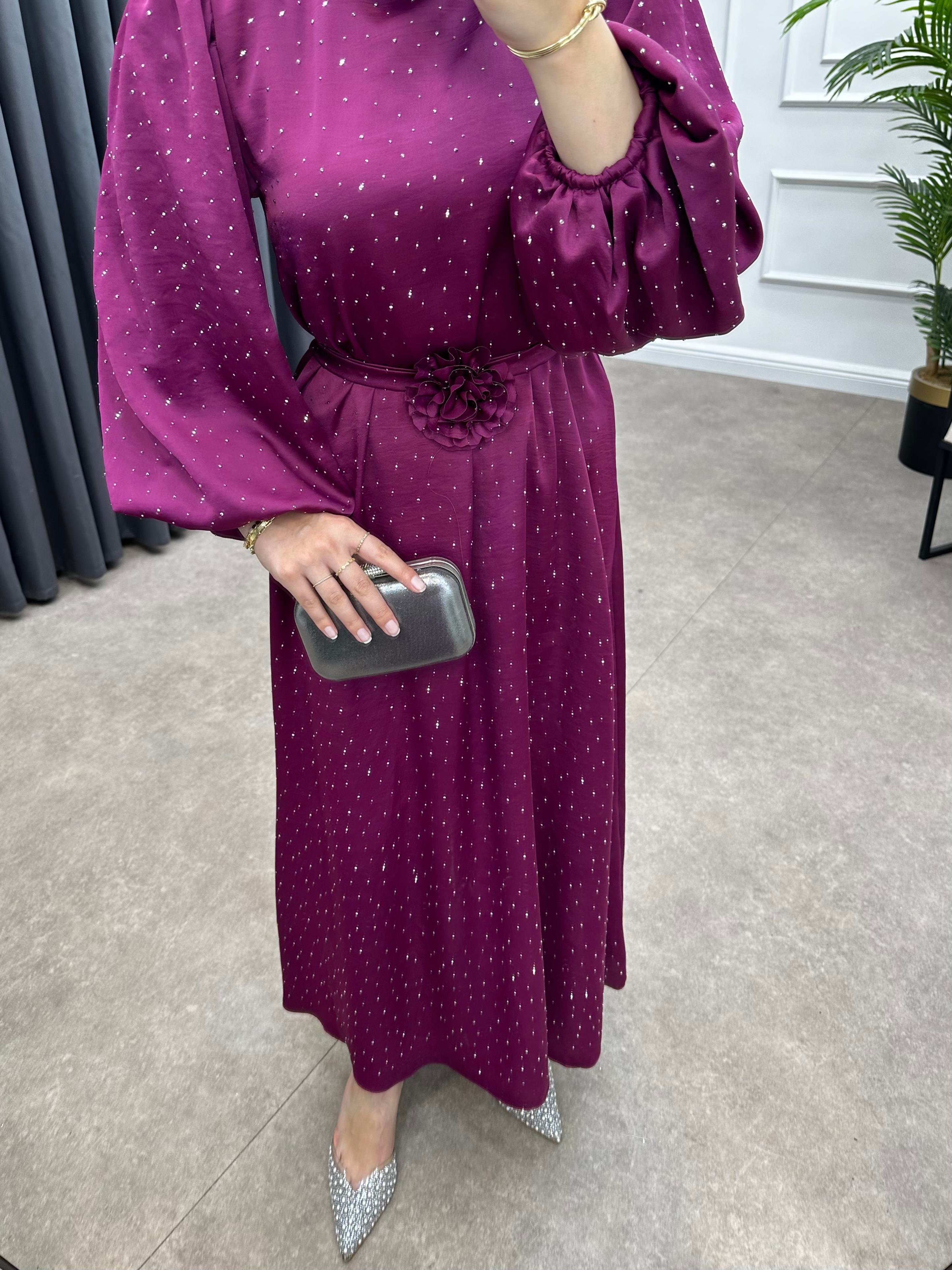 TAŞLI BALON KOL SATEN ELBİSE MOR