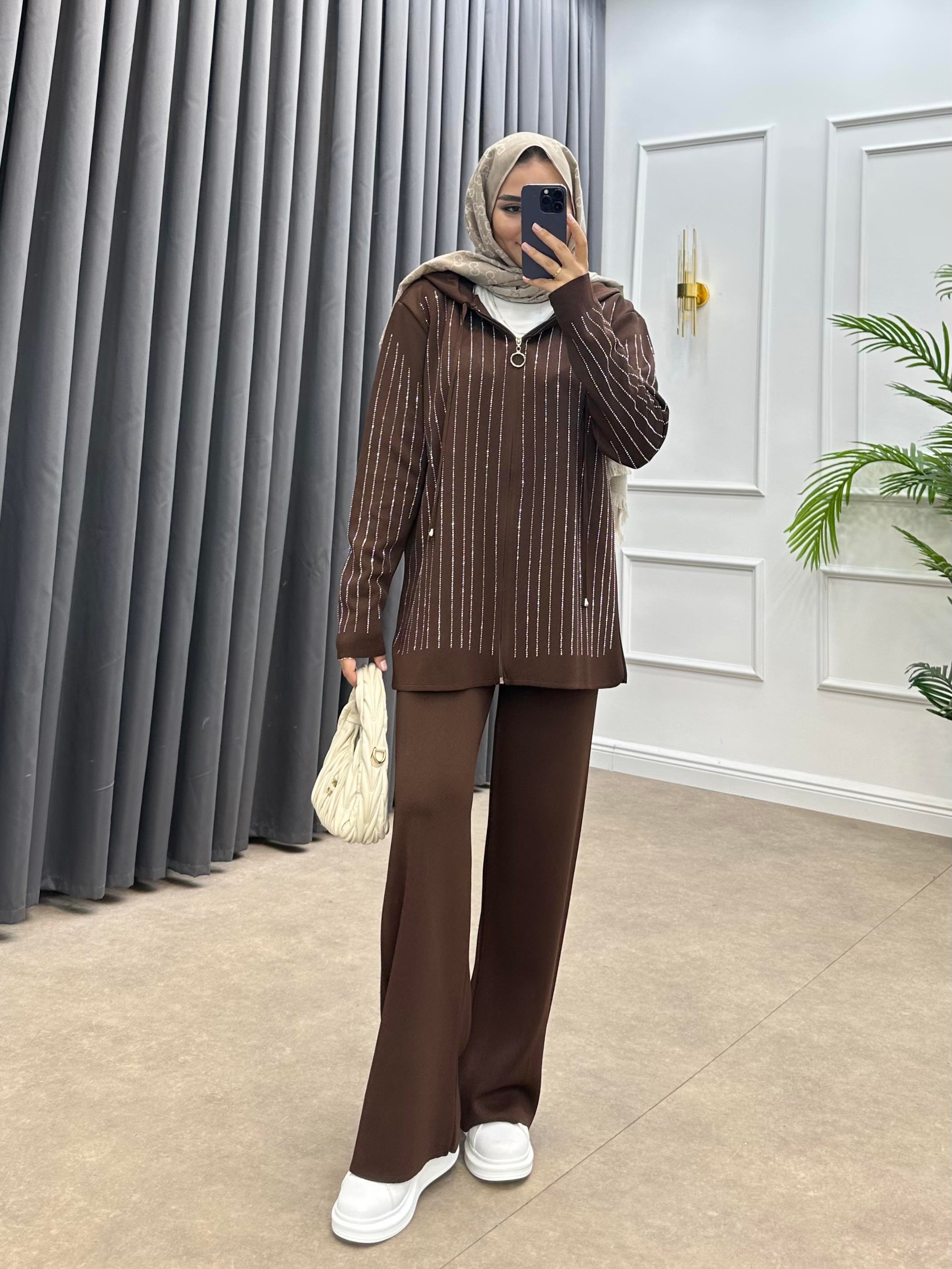 TAŞLI PANTOLONLU TRİKO TAKIM LACİVERT