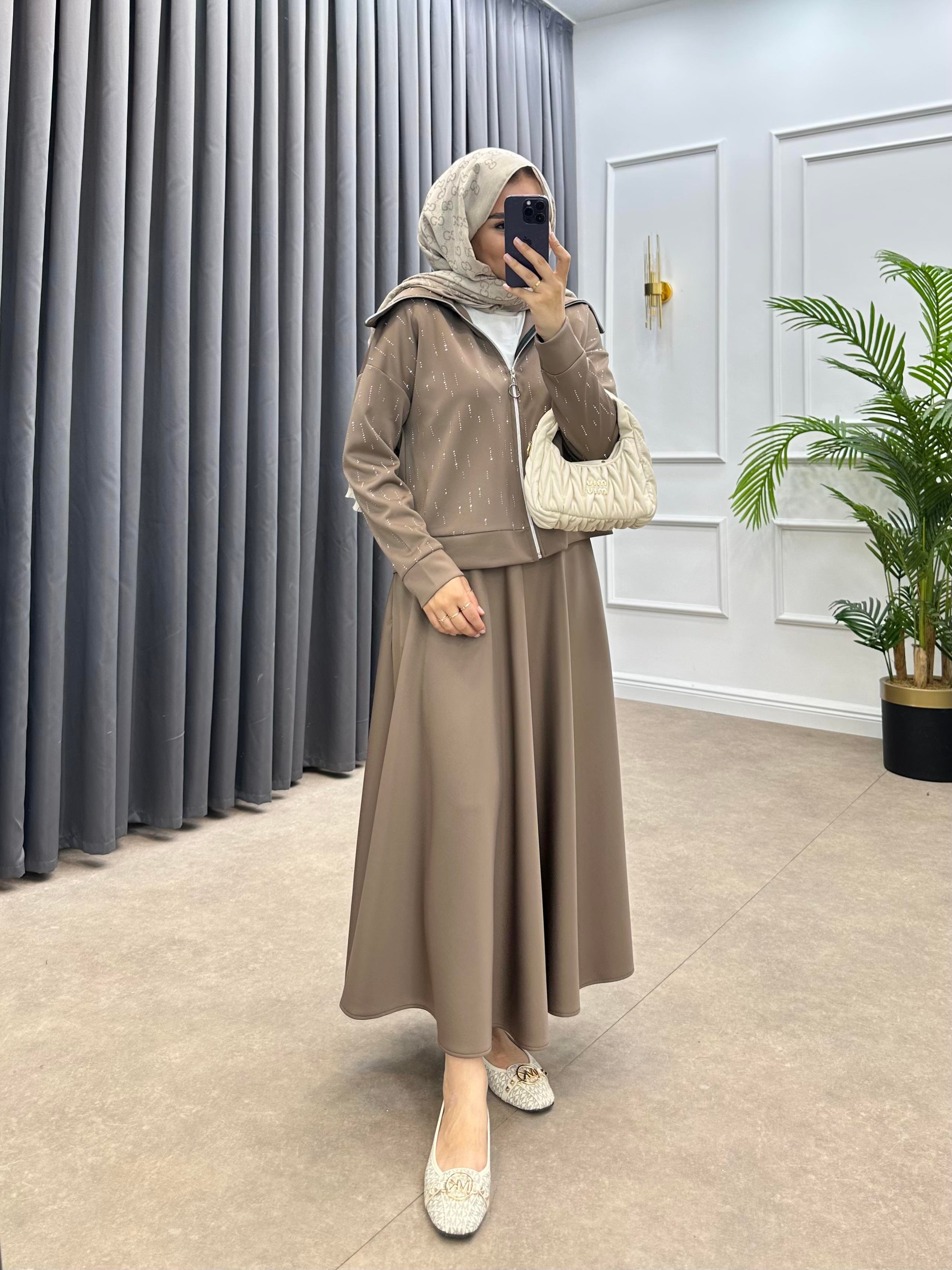 TAŞLI SCUBA ETEKLİ TAKIM VİZON