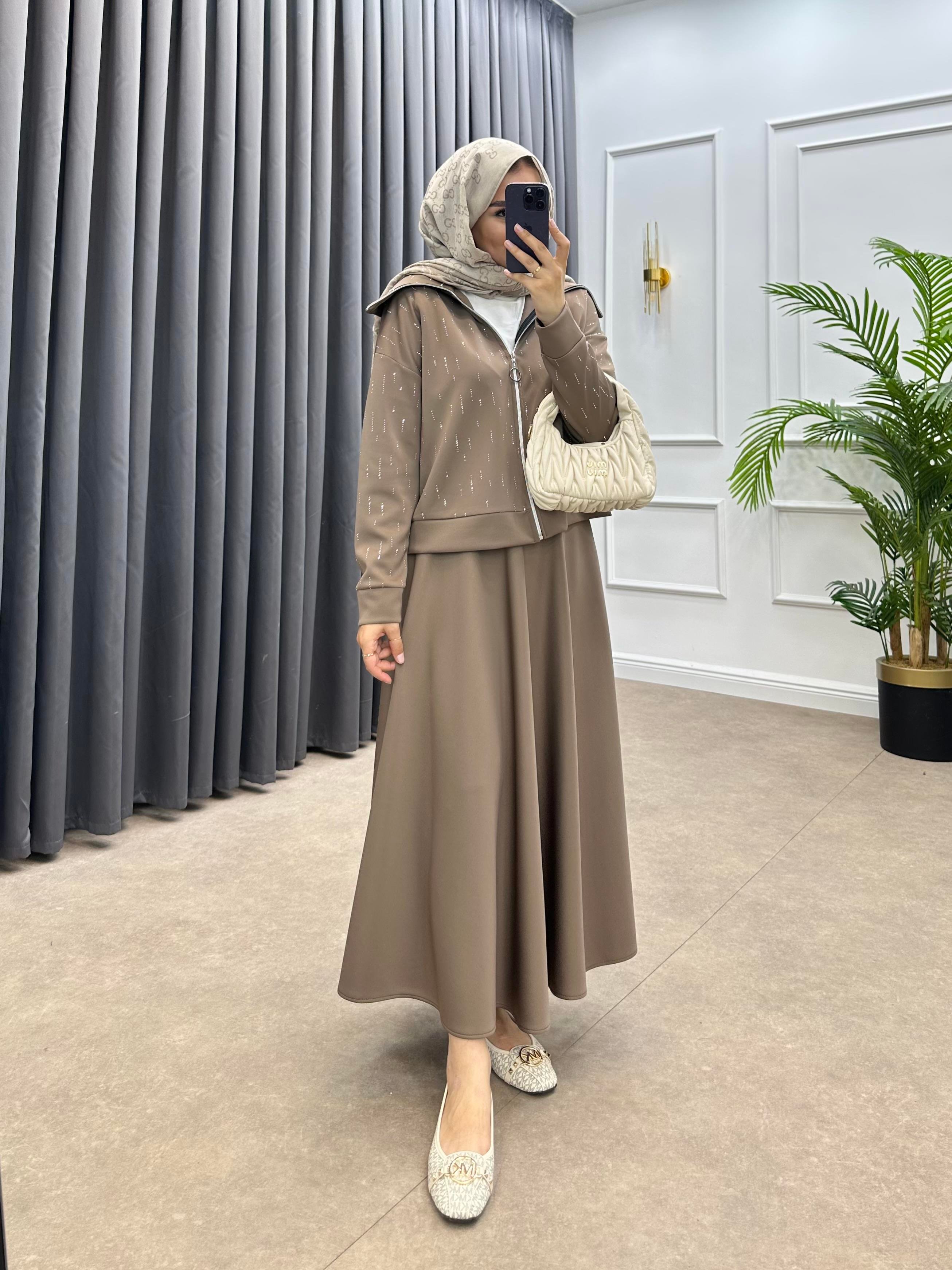 TAŞLI SCUBA ETEKLİ TAKIM VİZON