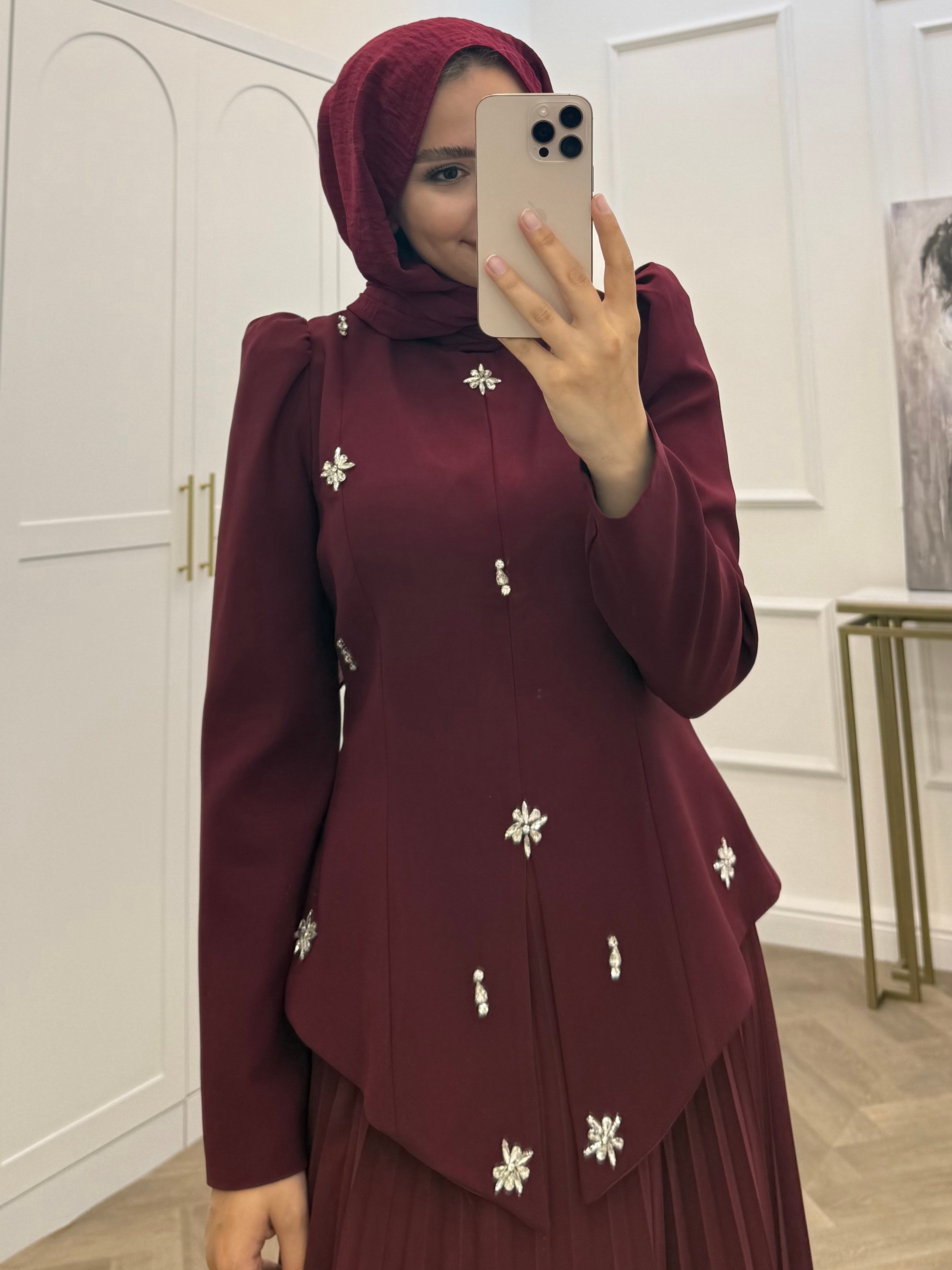 TAŞLI ŞİFON ETEKLİ TAKIM BORDO