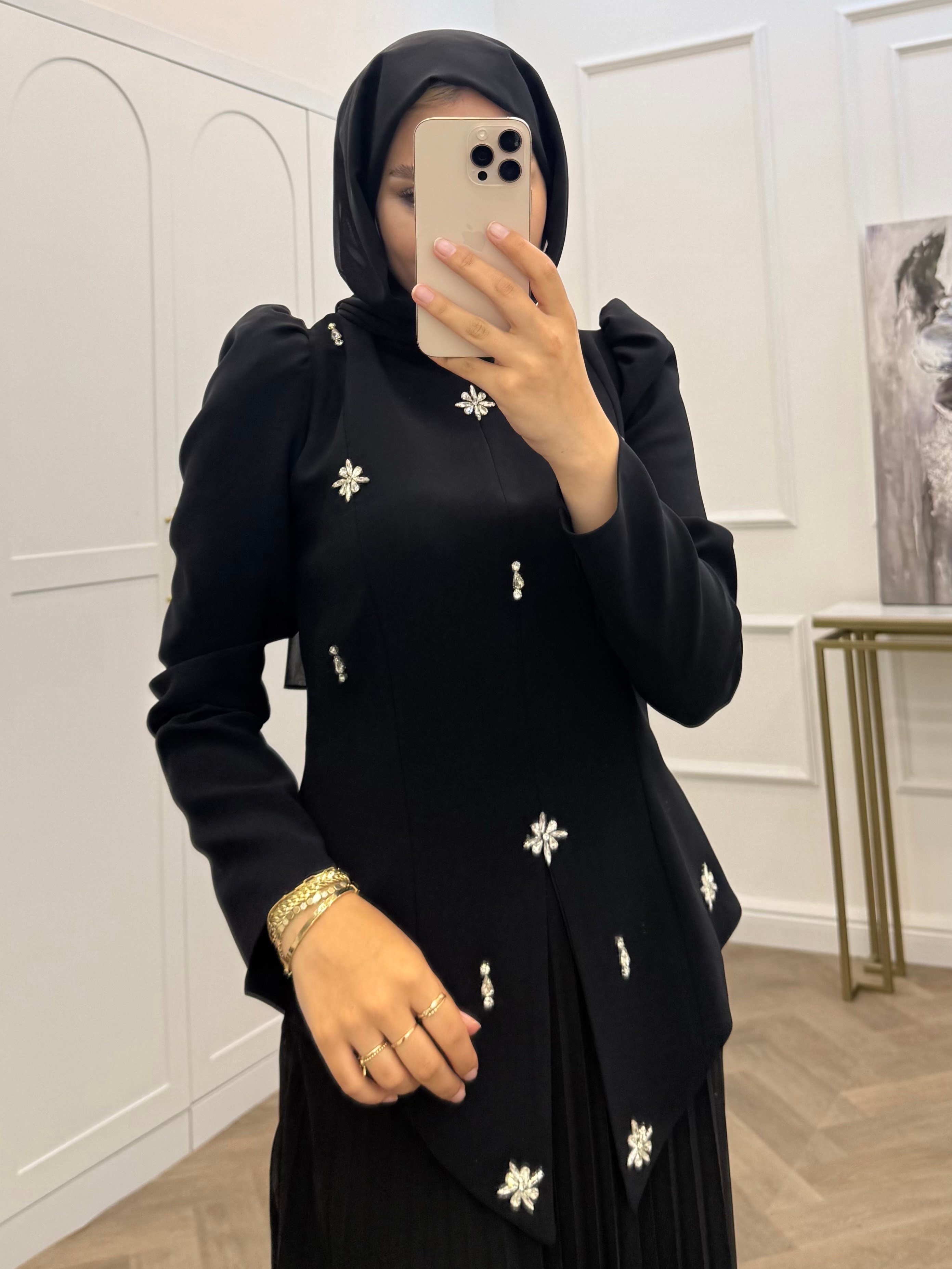 TAŞLI ŞİFON ETEKLİ TAKIM SİYAH