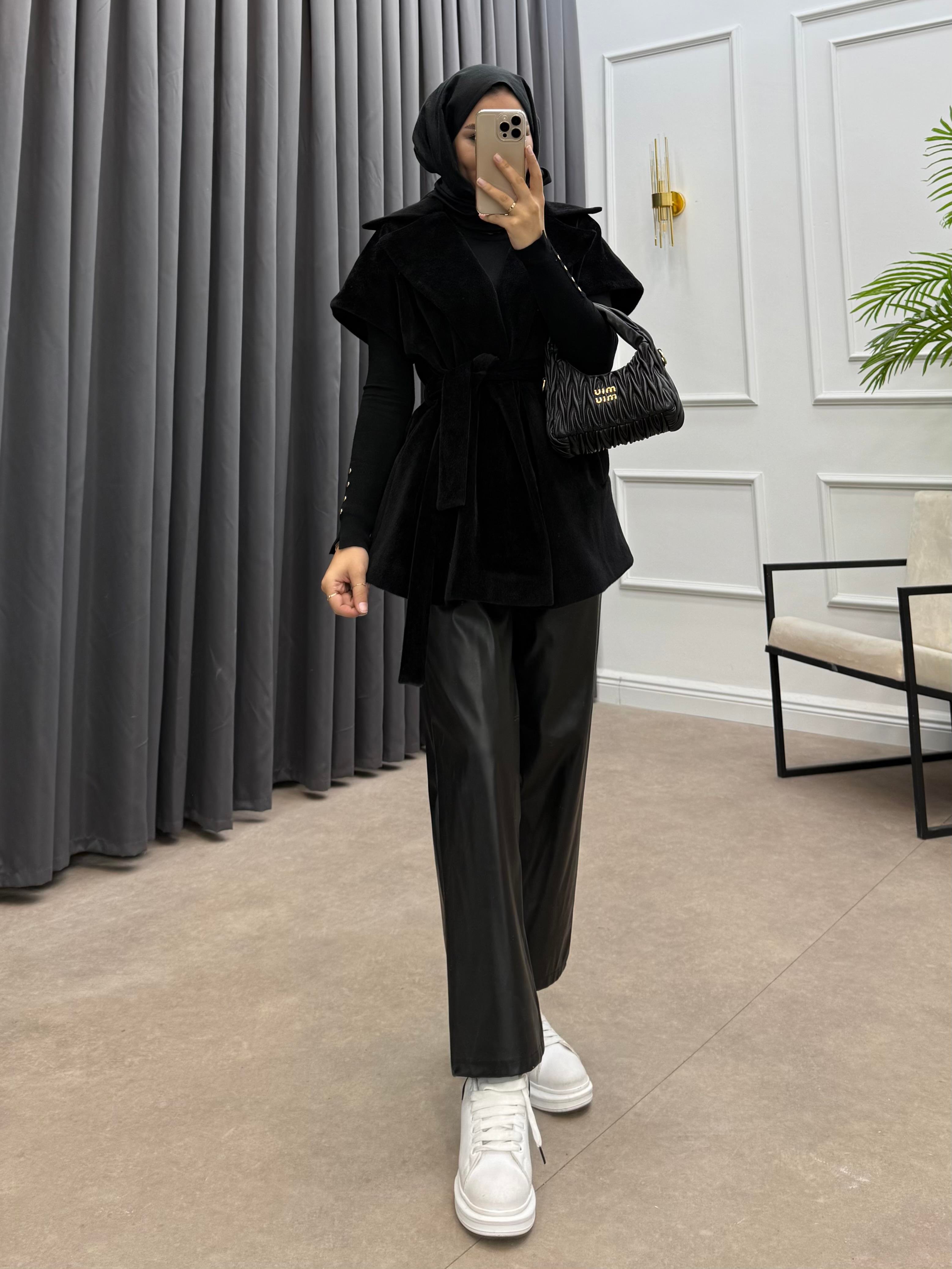 TAY TÜYÜ KEMERLİ YELEK SİYAH