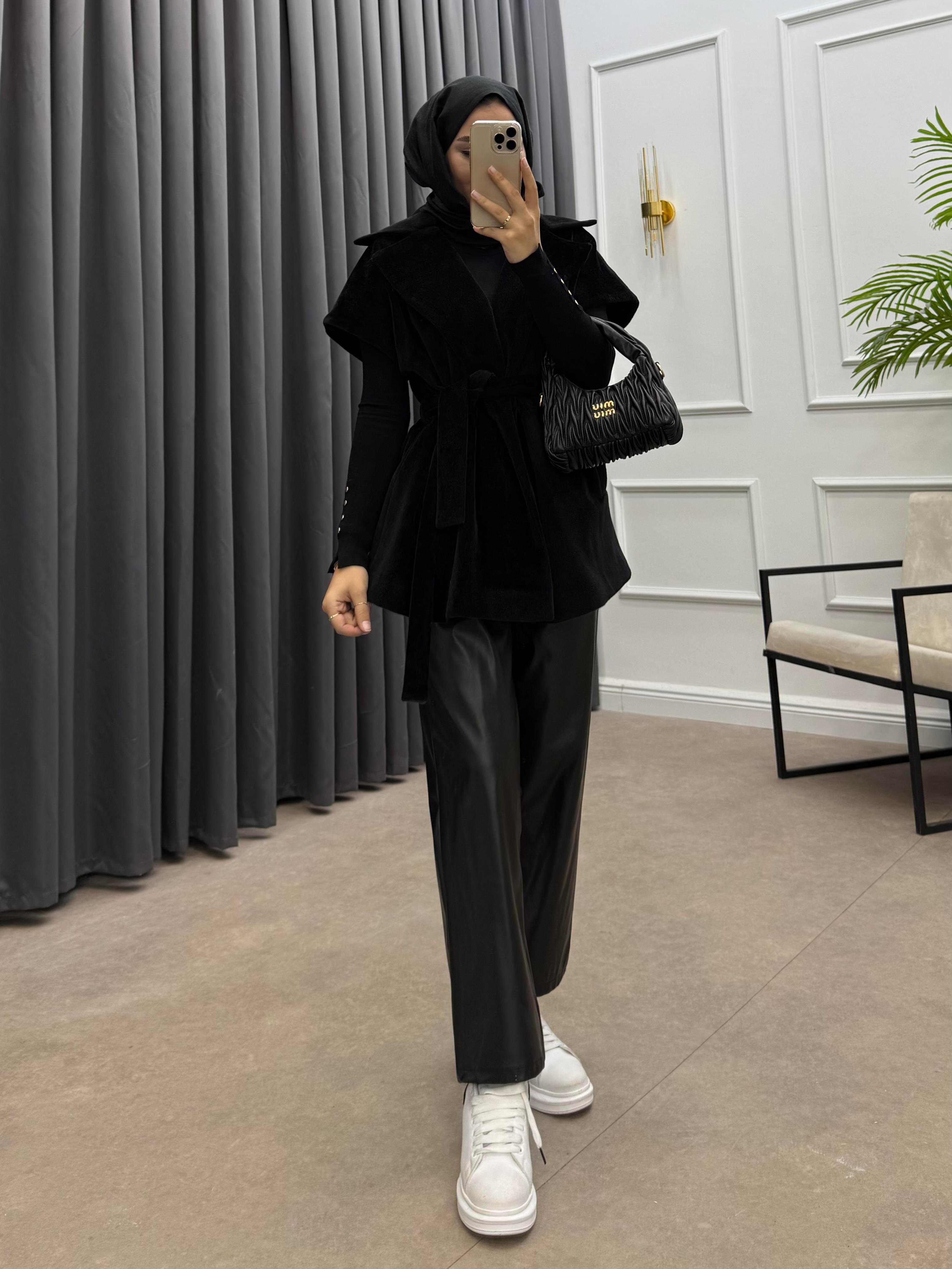 TAY TÜYÜ KEMERLİ YELEK SİYAH