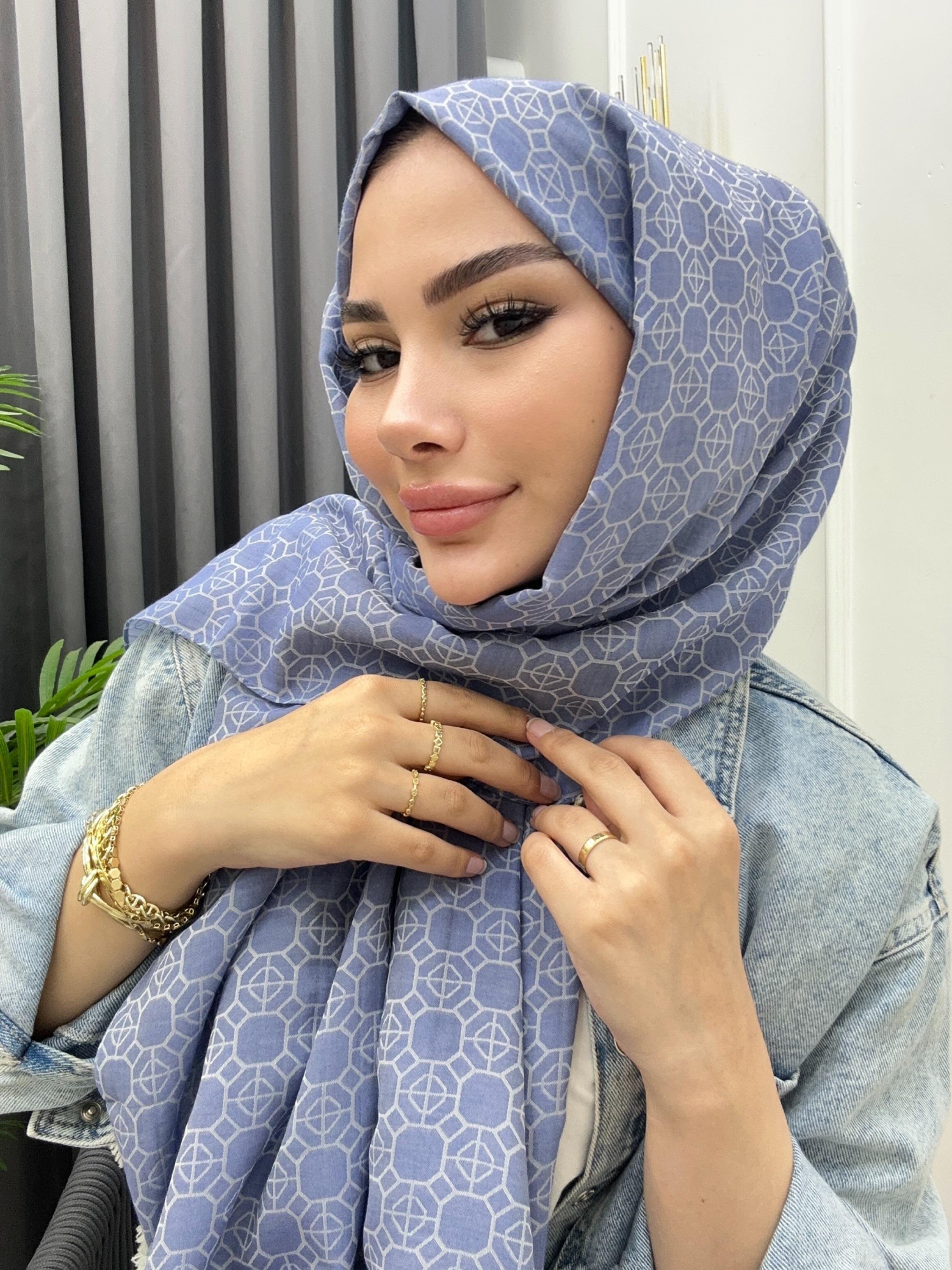 YAZ ESİNTİSİ DESENLİ ŞAL İNDİGO