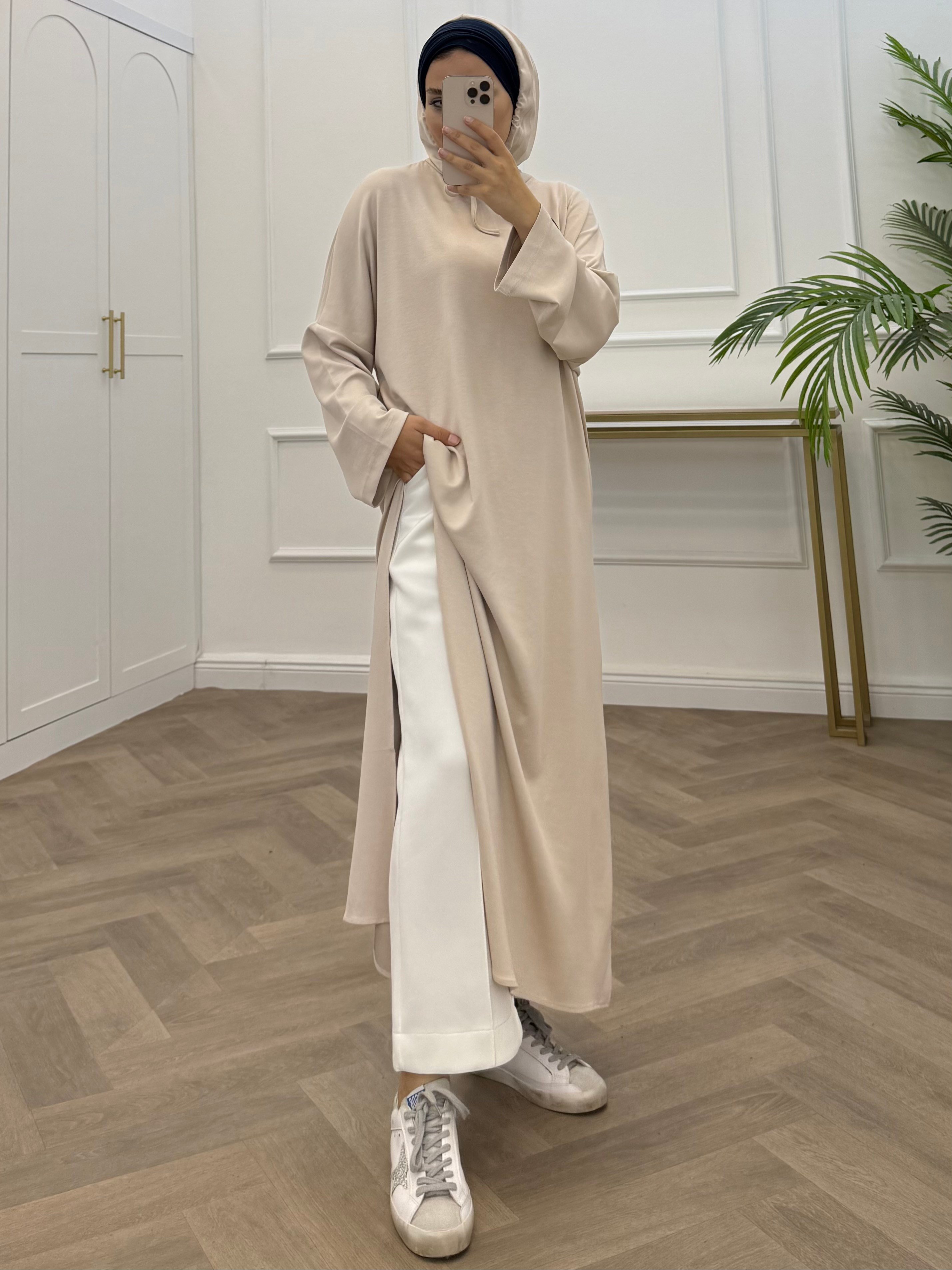 YIRTMAÇLI UZUN SWEAT ELBİSE BEJ