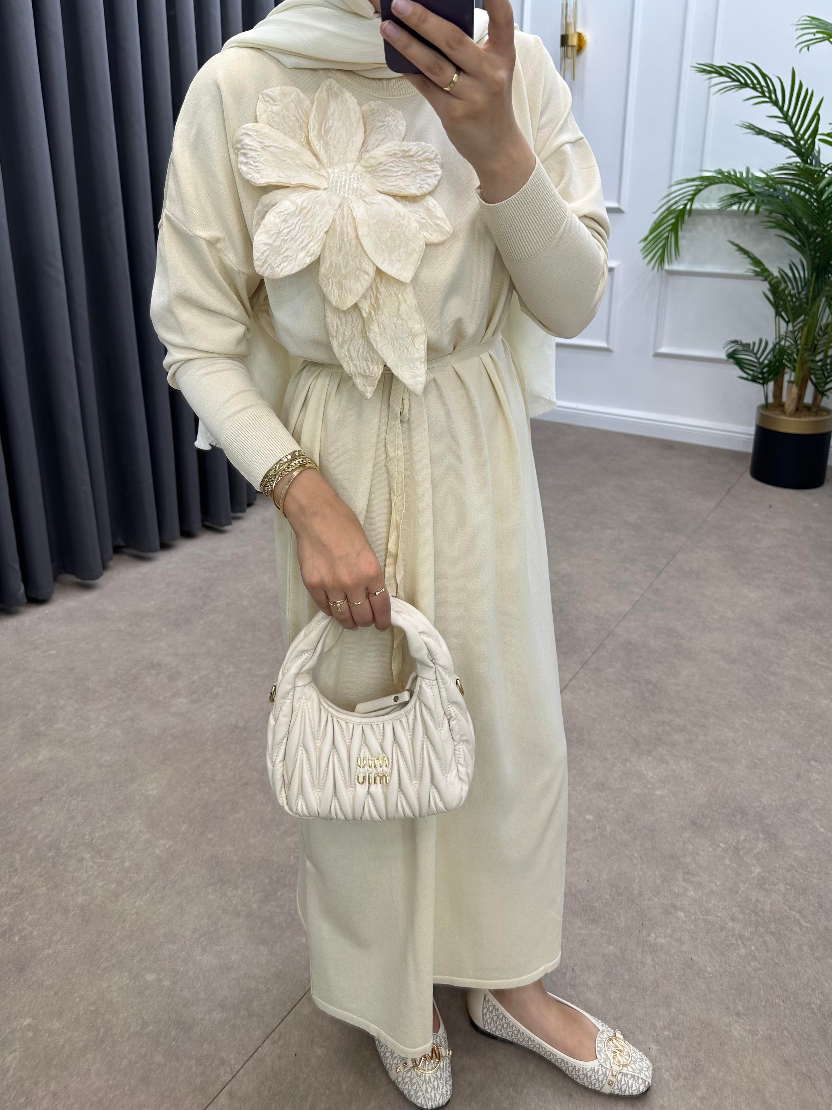 ZAMBAK MERSERİZE ELBİSE KREM