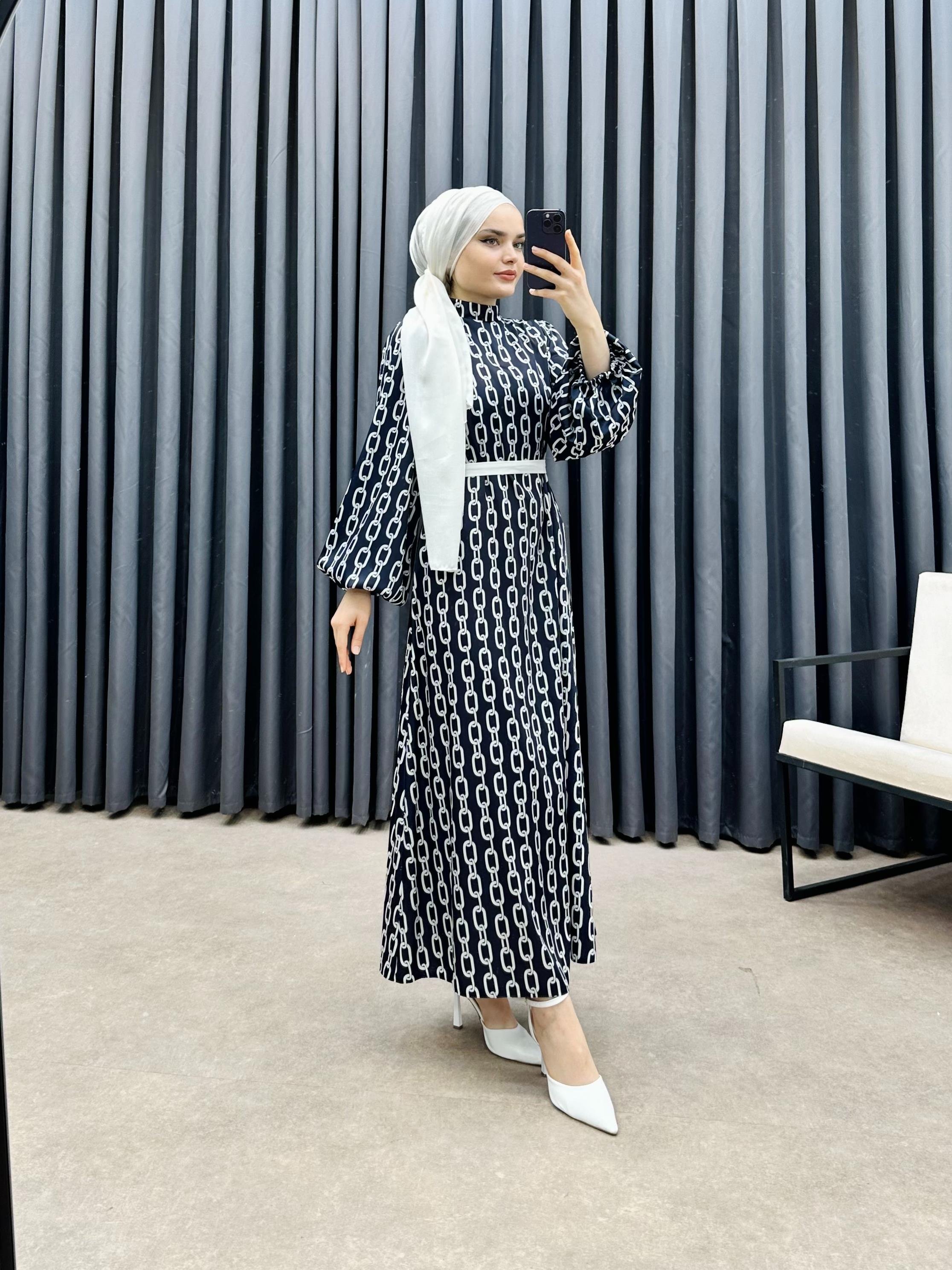 ZİNCİR DESEN SATEN ELBİSE LACİVERT