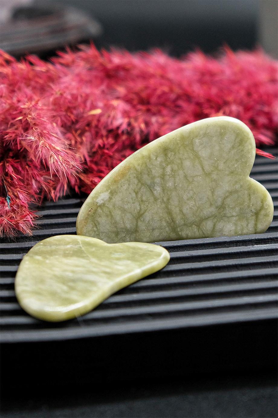 Yeşim Taşı Gua Sha  Tırtıklı