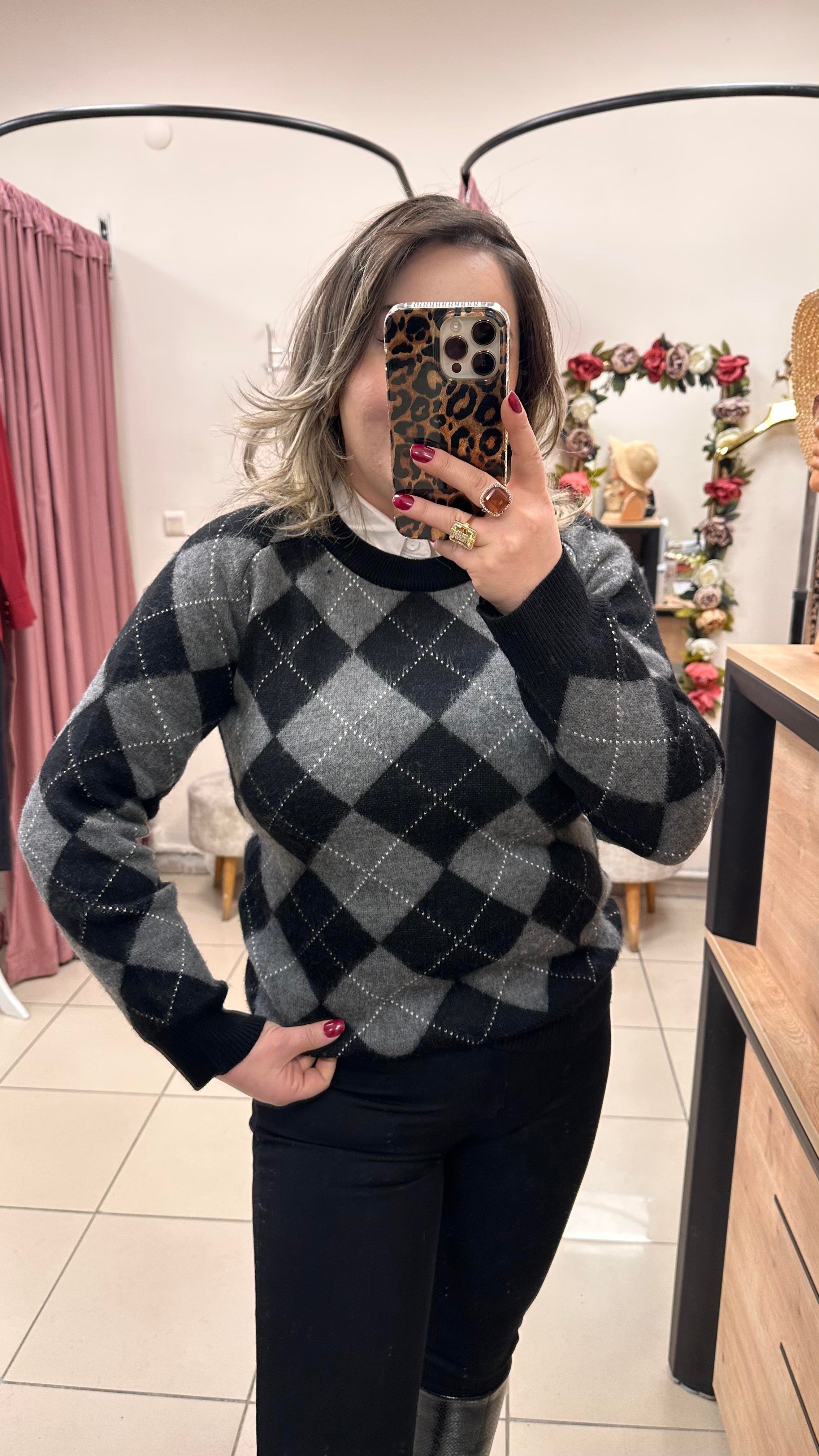 BAKLAVA DESEN BASİC KAZAK SİYAH