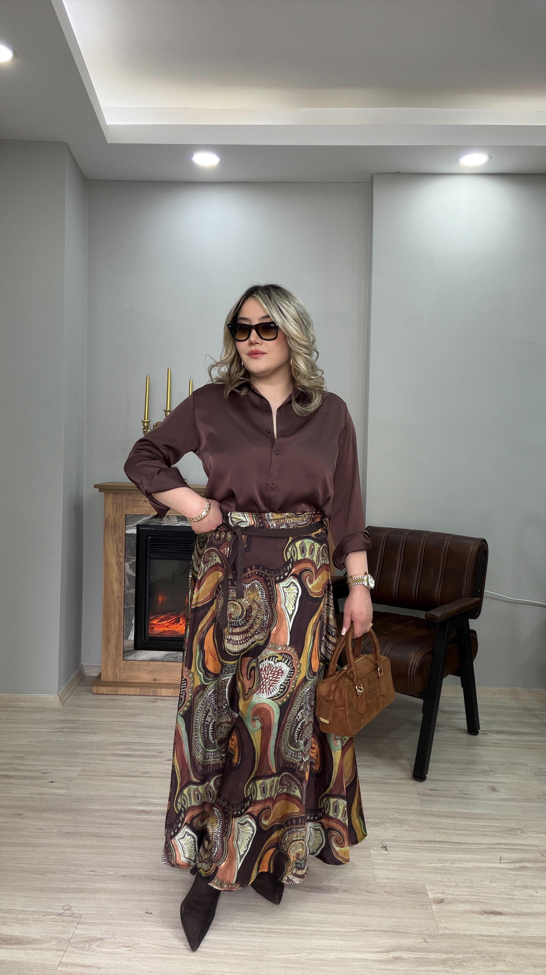 BELDEN LASTİKLİ DESENLİ ETEK 