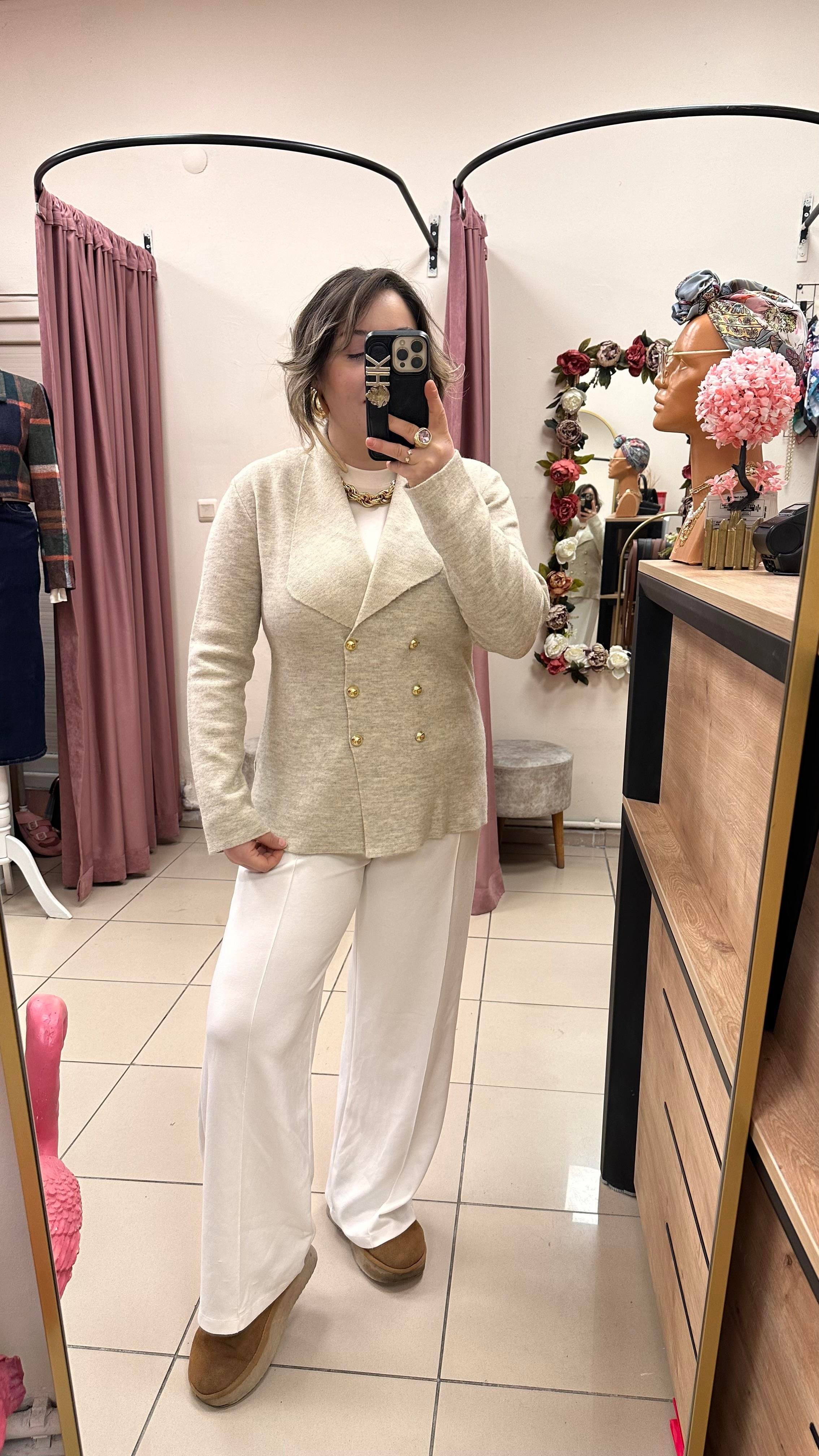 ÇİFT GOLD DÜĞMELİ ŞAL YAKA HIRKA TAŞ