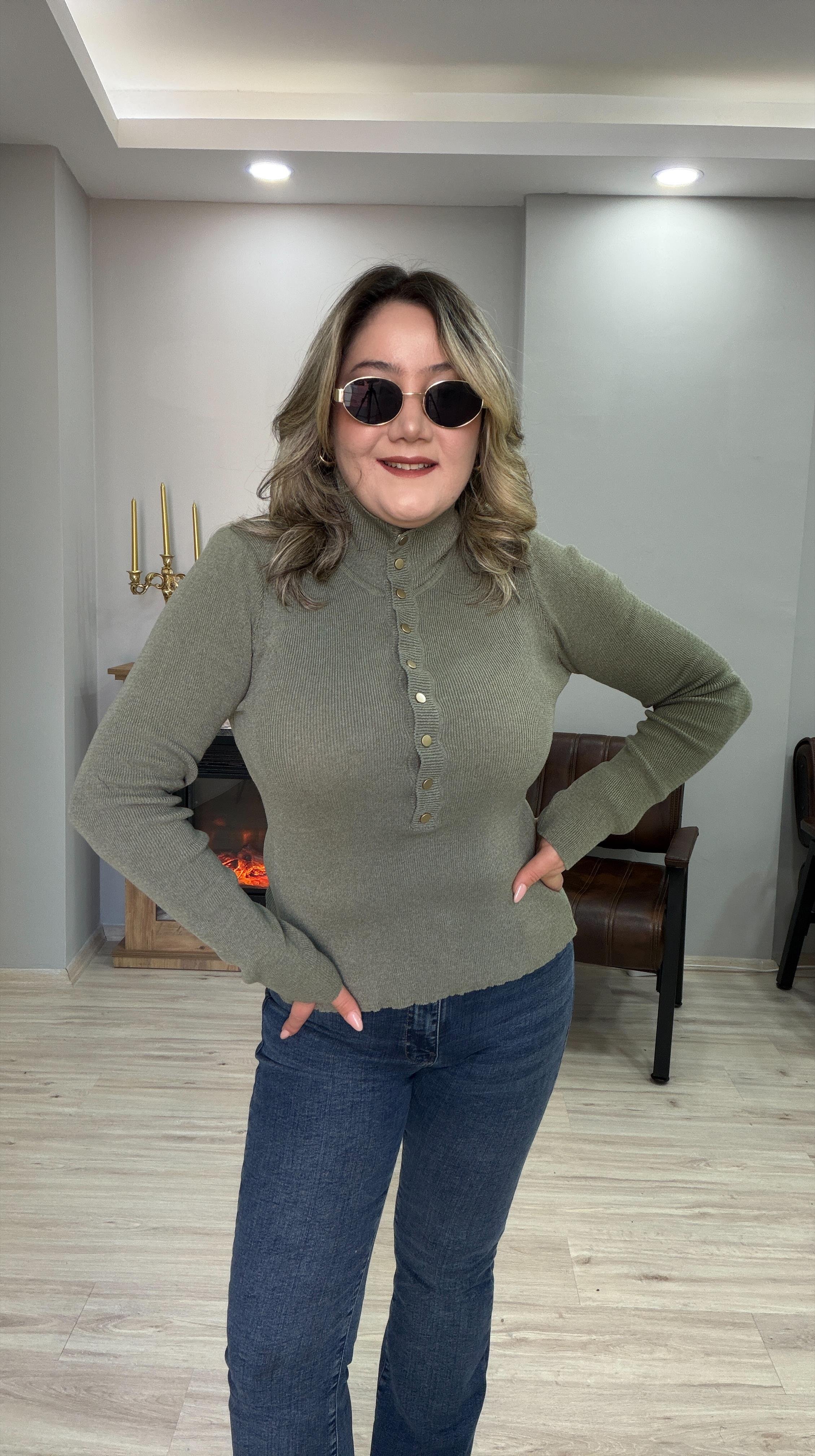 DİK YAKA  ÇITÇIT DETAYLI TRİKO MİNT