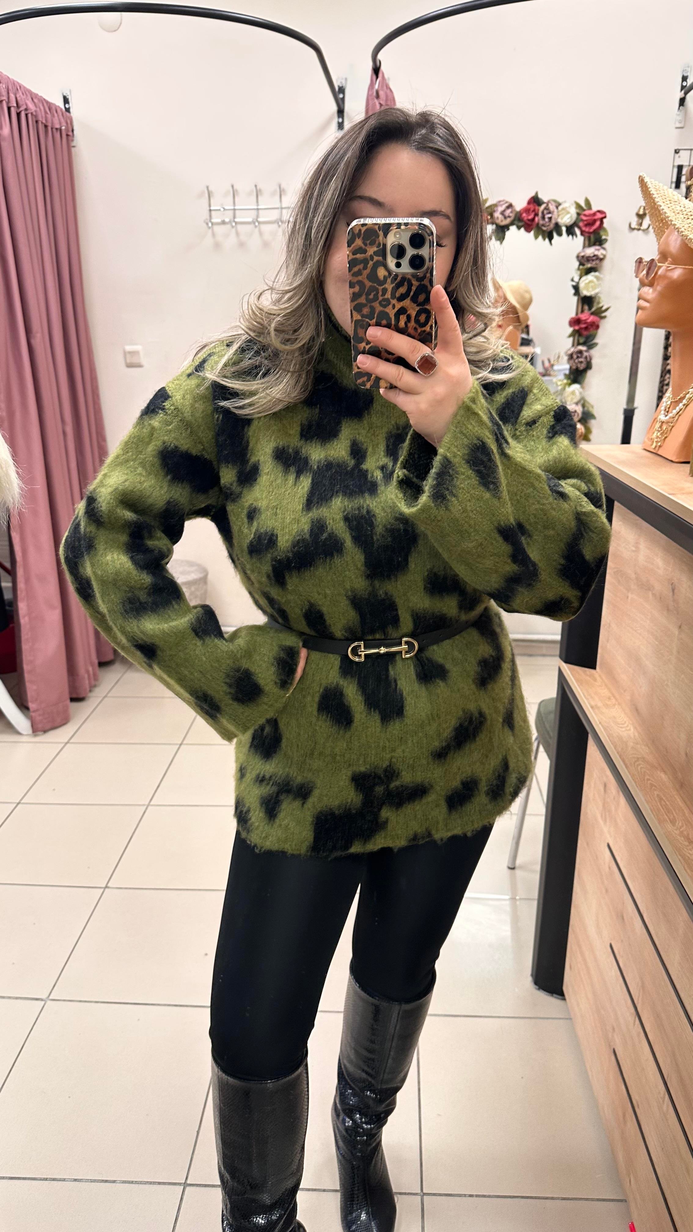 DİK YAKA SALAŞ LEOPAR DESEN KAZAK HAKİ