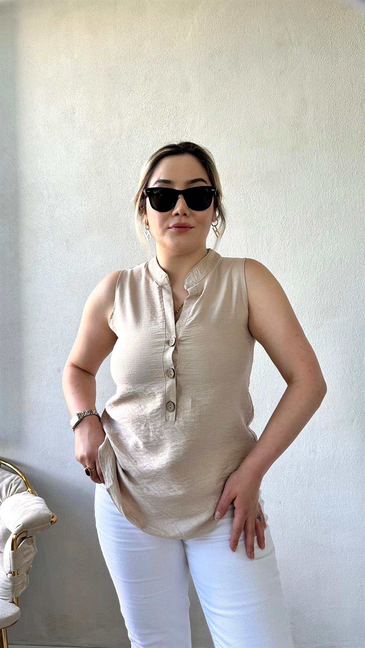 Dik Yaka Sıfır Kol Gömlek-Bluz Bej