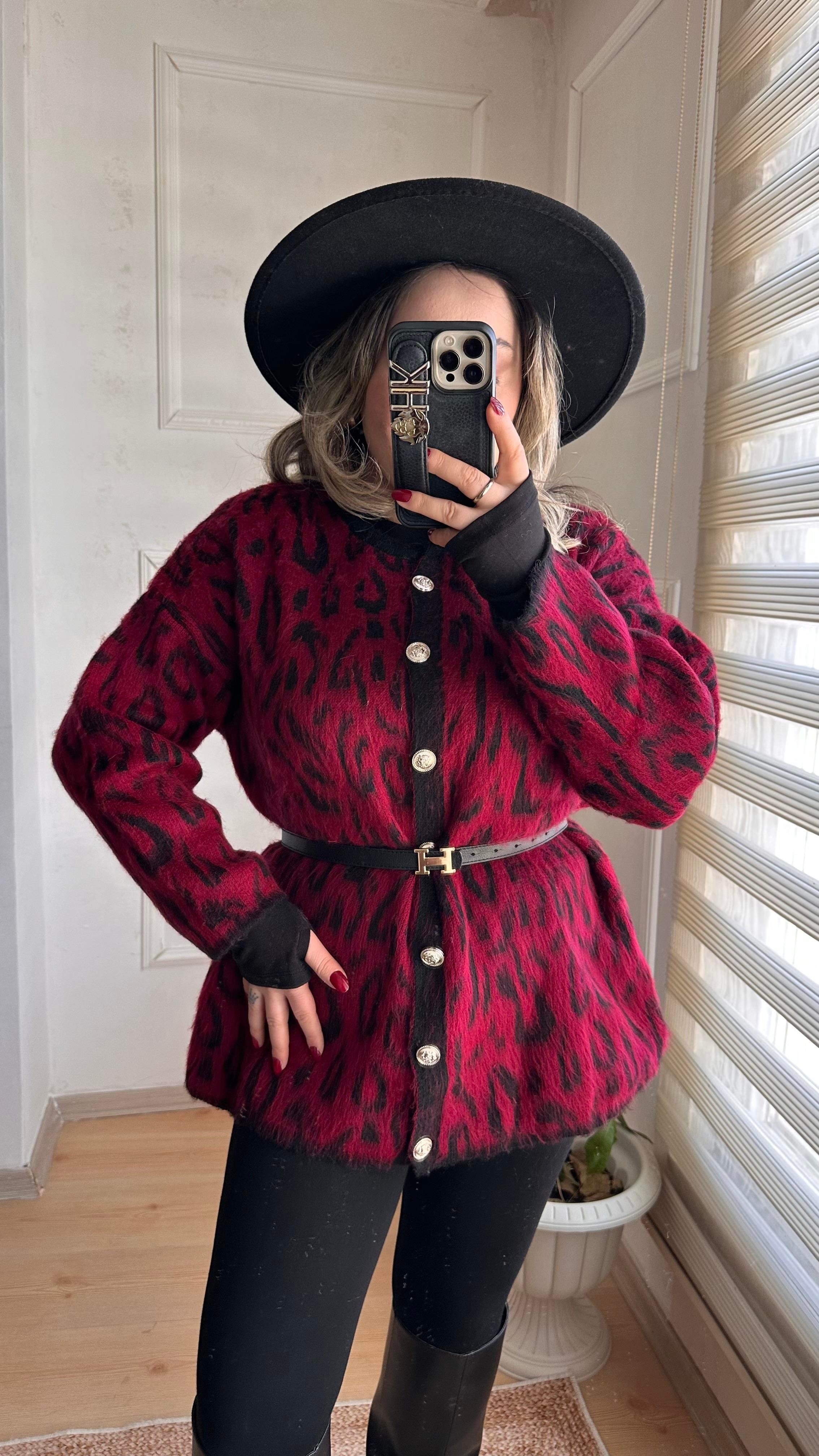 GOLD DÜĞMELİ LEOPAR DESEN HIRKA BORDO