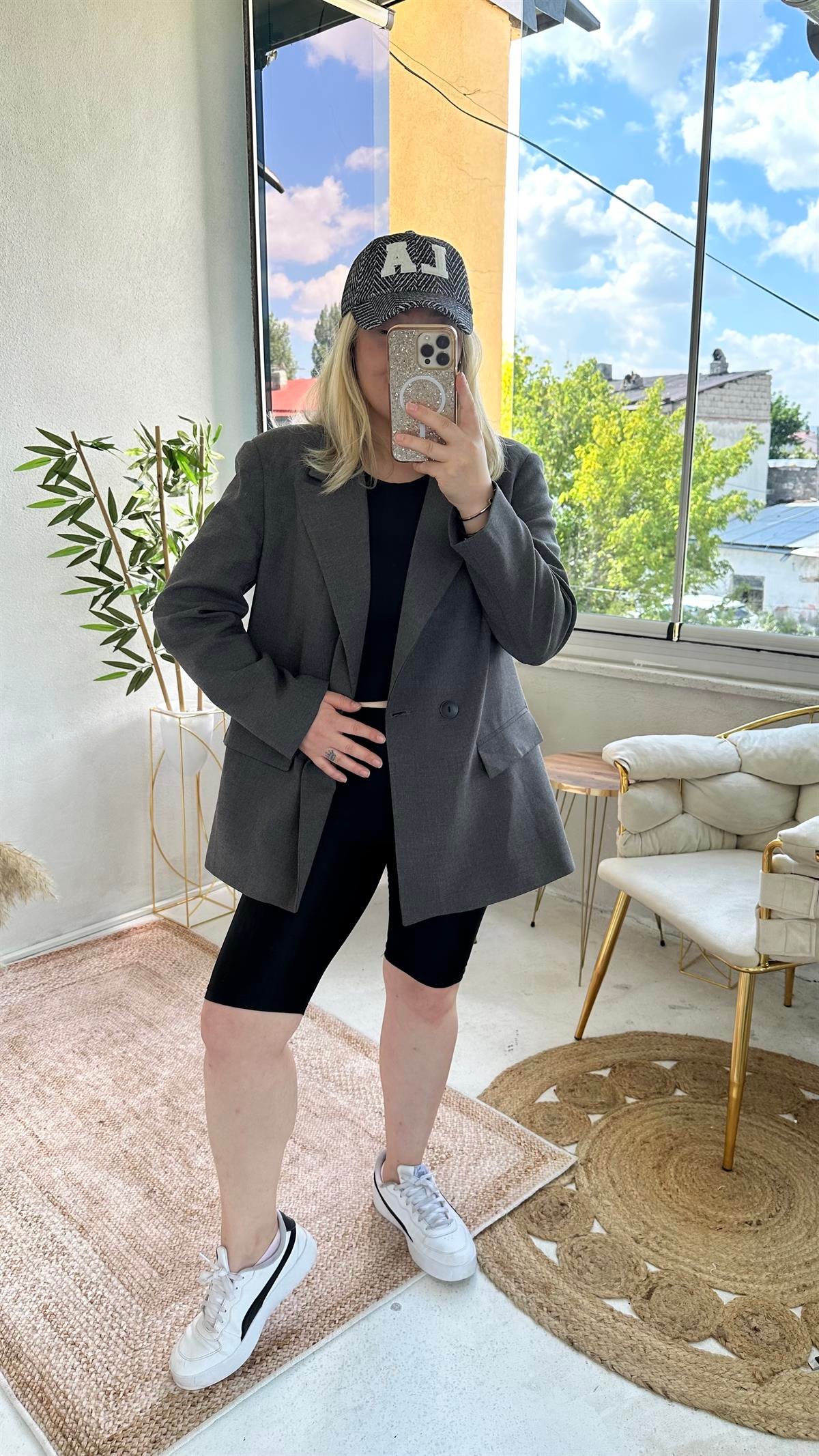 Gri Düğmeli Blazer Ceket
