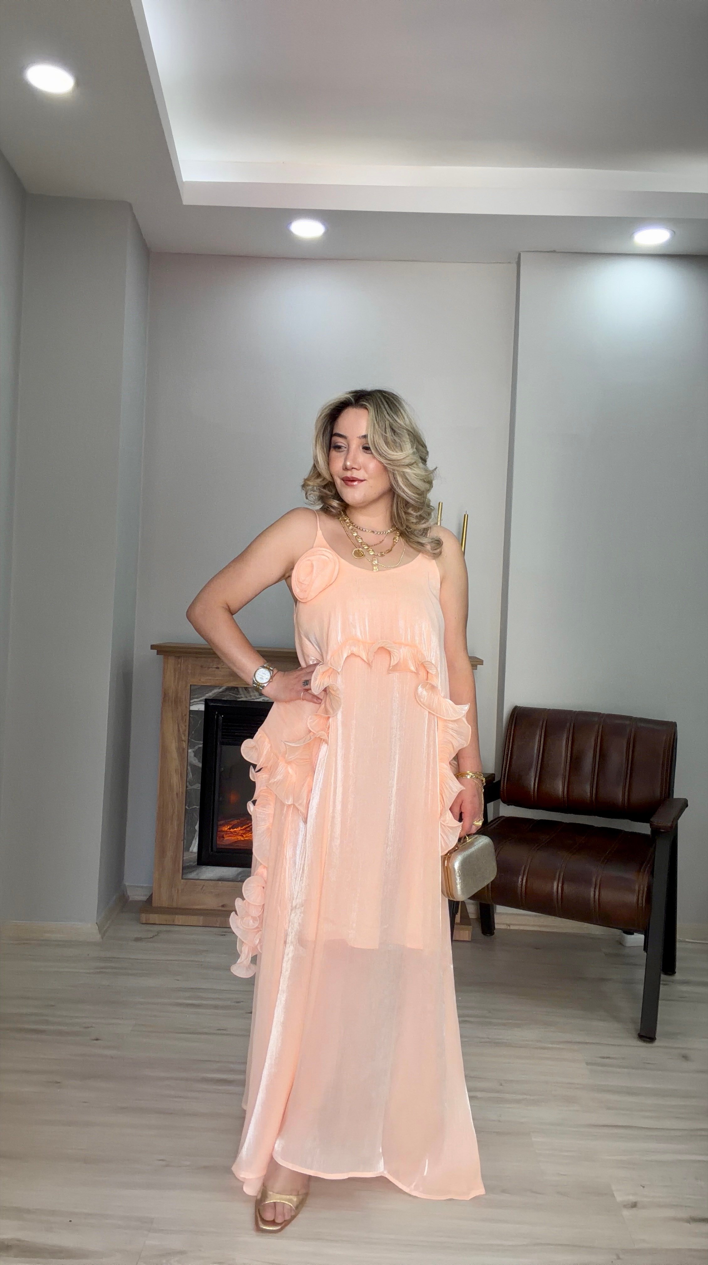 GÜL DETAYLI İP ASKILI TENSEL ELBİSE PUDRA