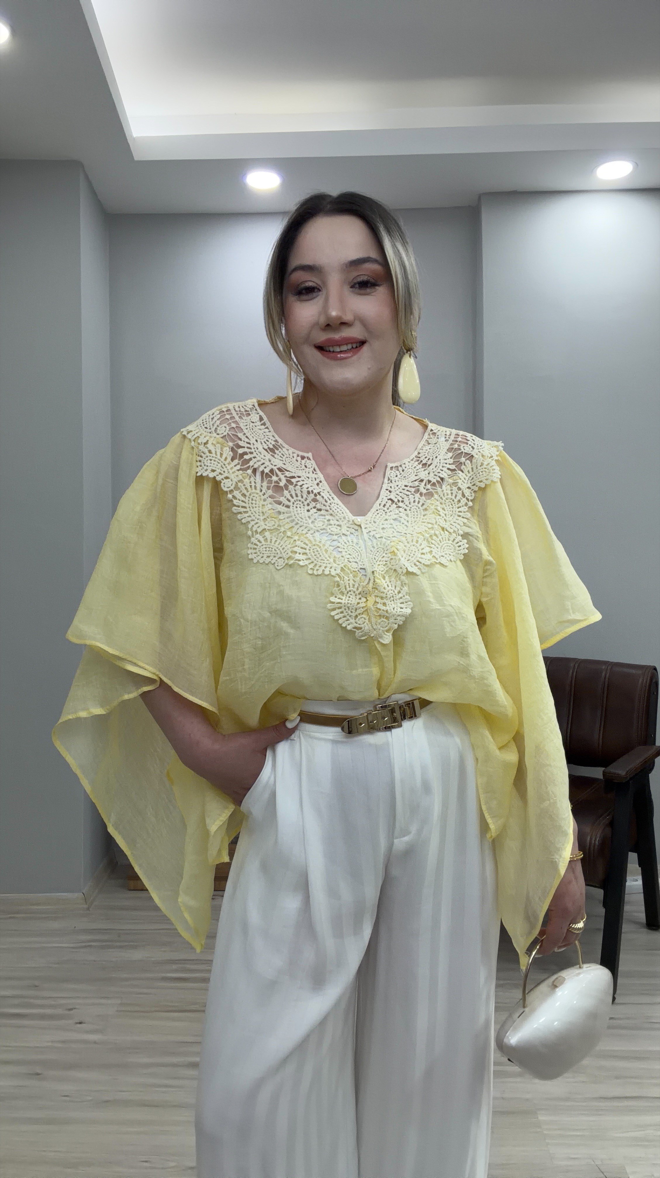 GÜPÜRLÜ TENSEL BLUZ SARI