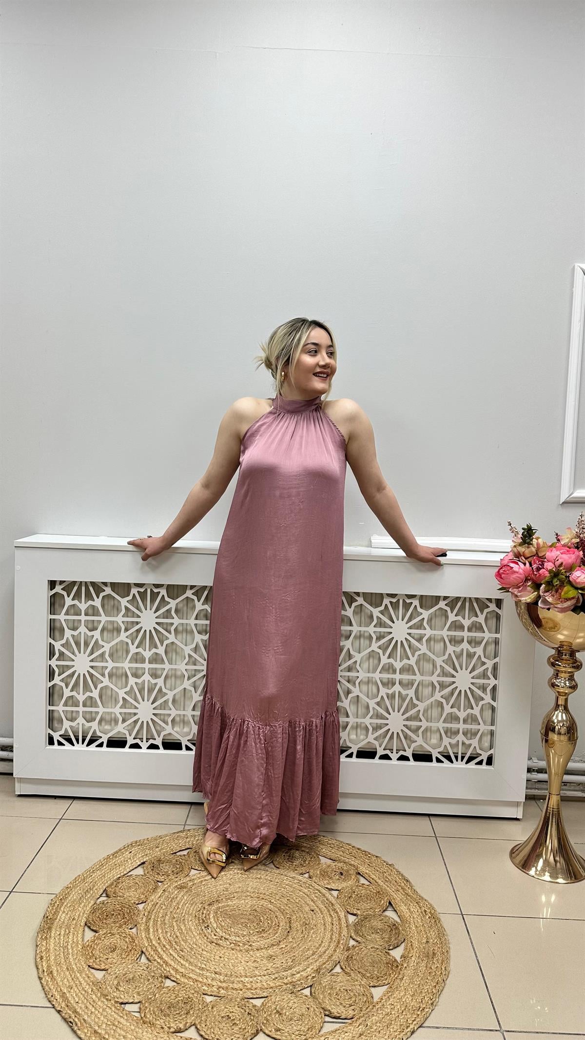 Halter Yaka Midi Elbise Pudra