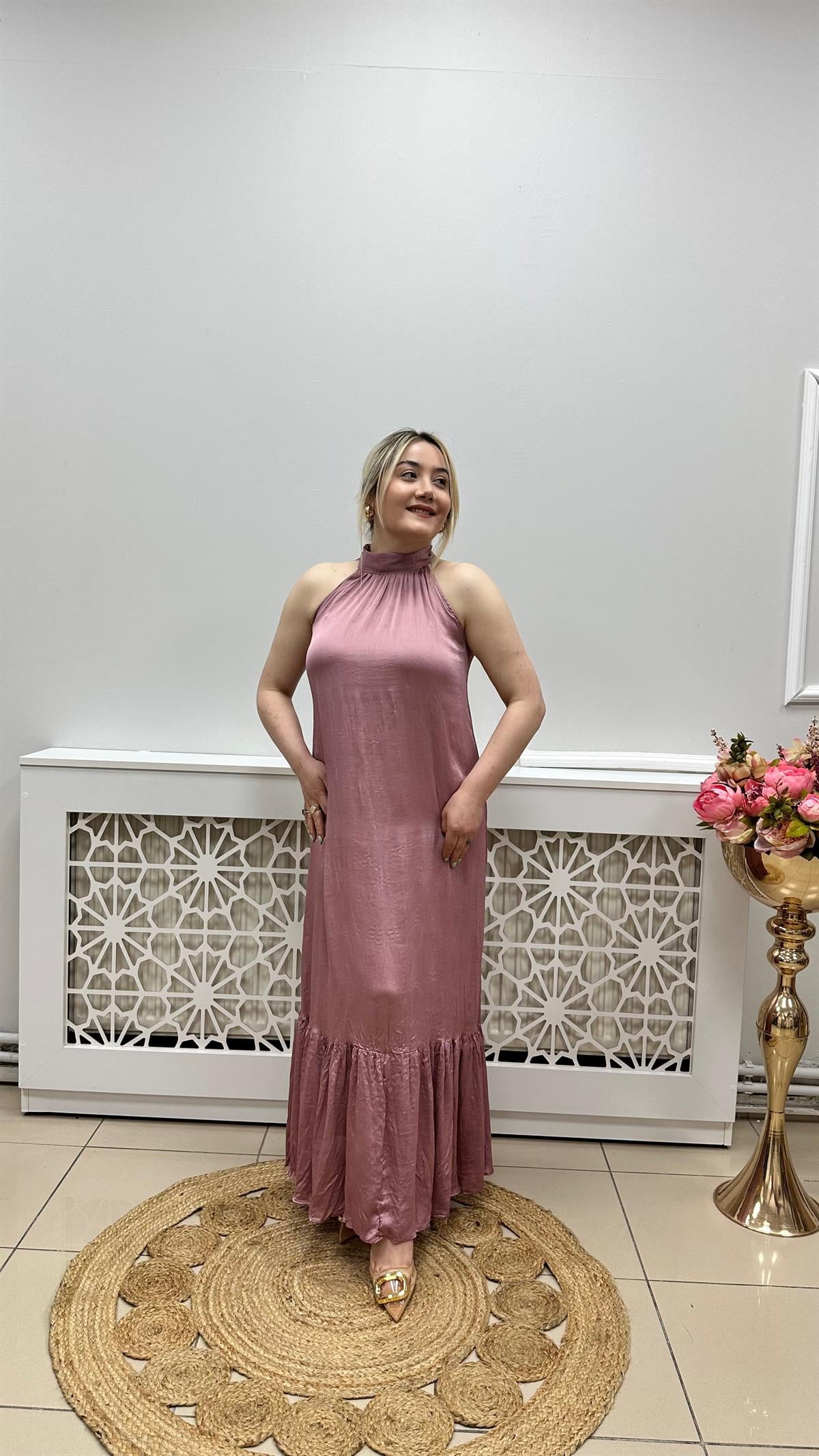 Halter Yaka Midi Elbise Pudra