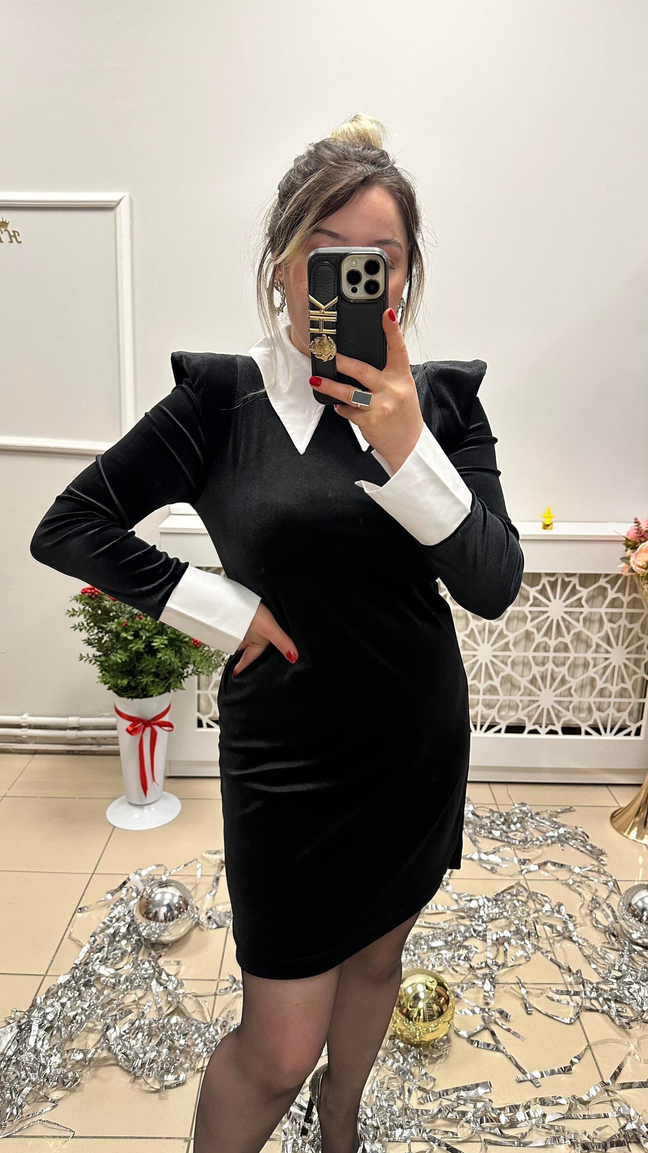 Kadife Yaka detaylı elbise