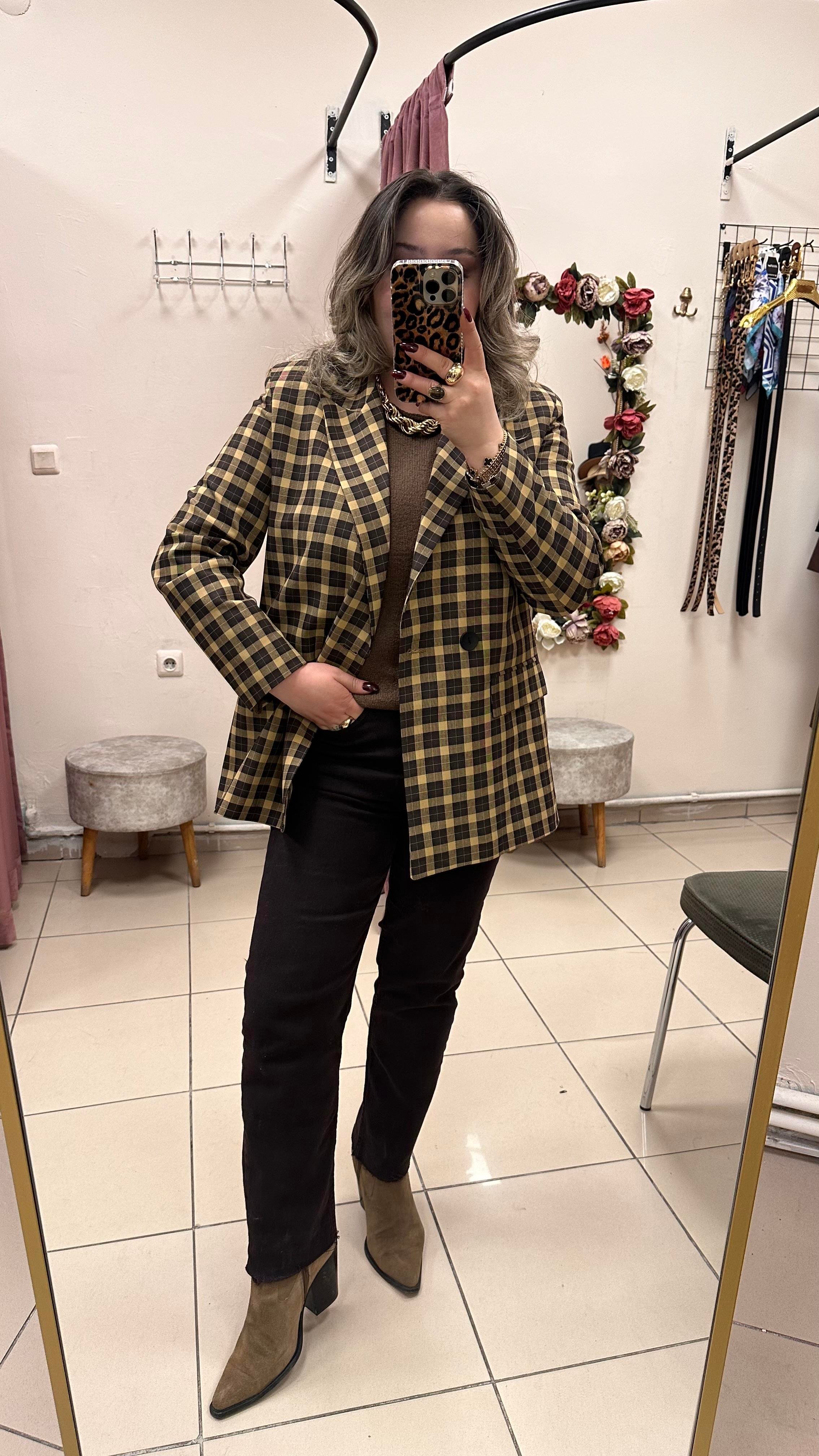 KARE DESENLİ ÇİFT DÜĞMELİ BLAZER TABA