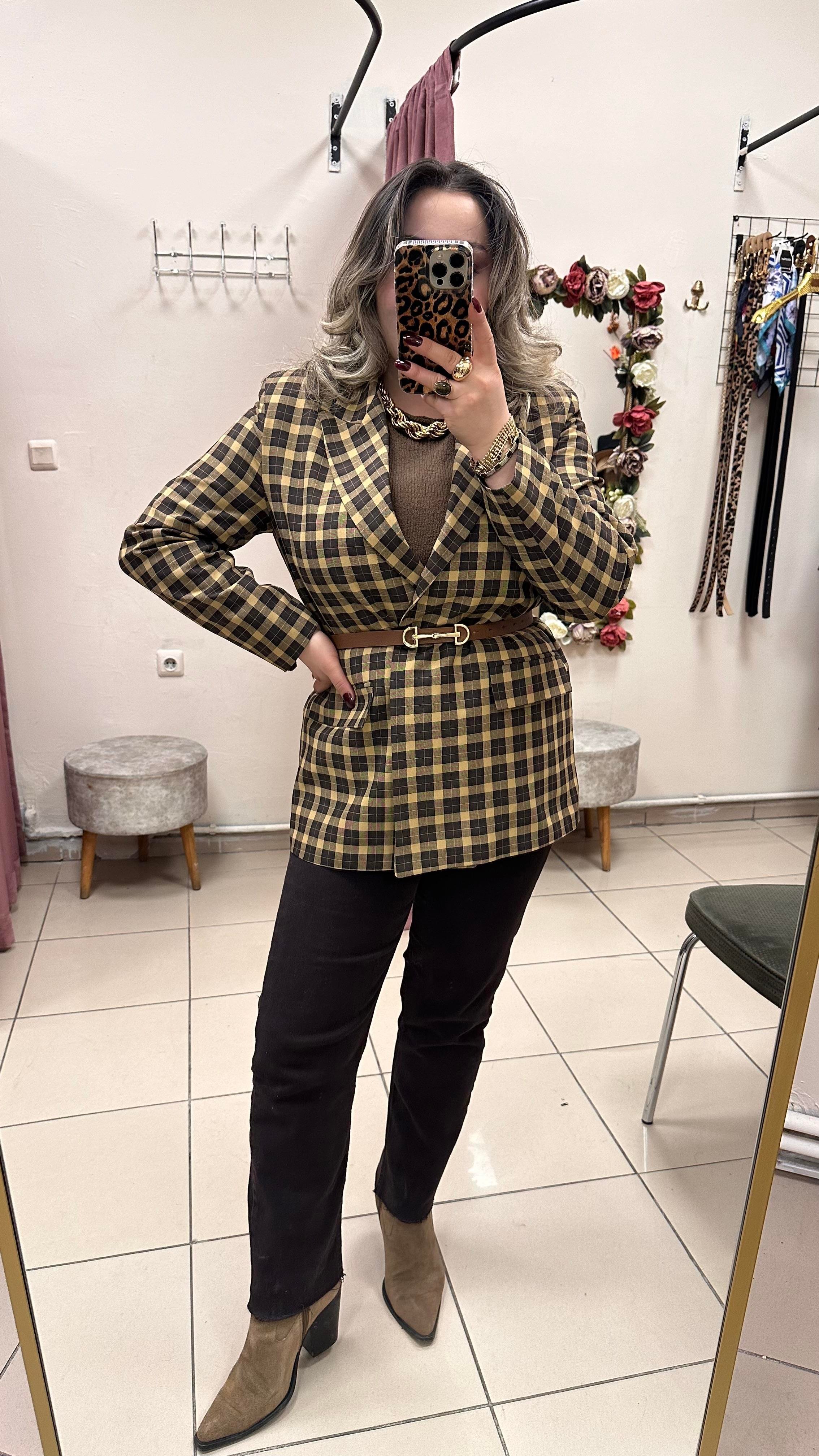 KARE DESENLİ ÇİFT DÜĞMELİ BLAZER TABA