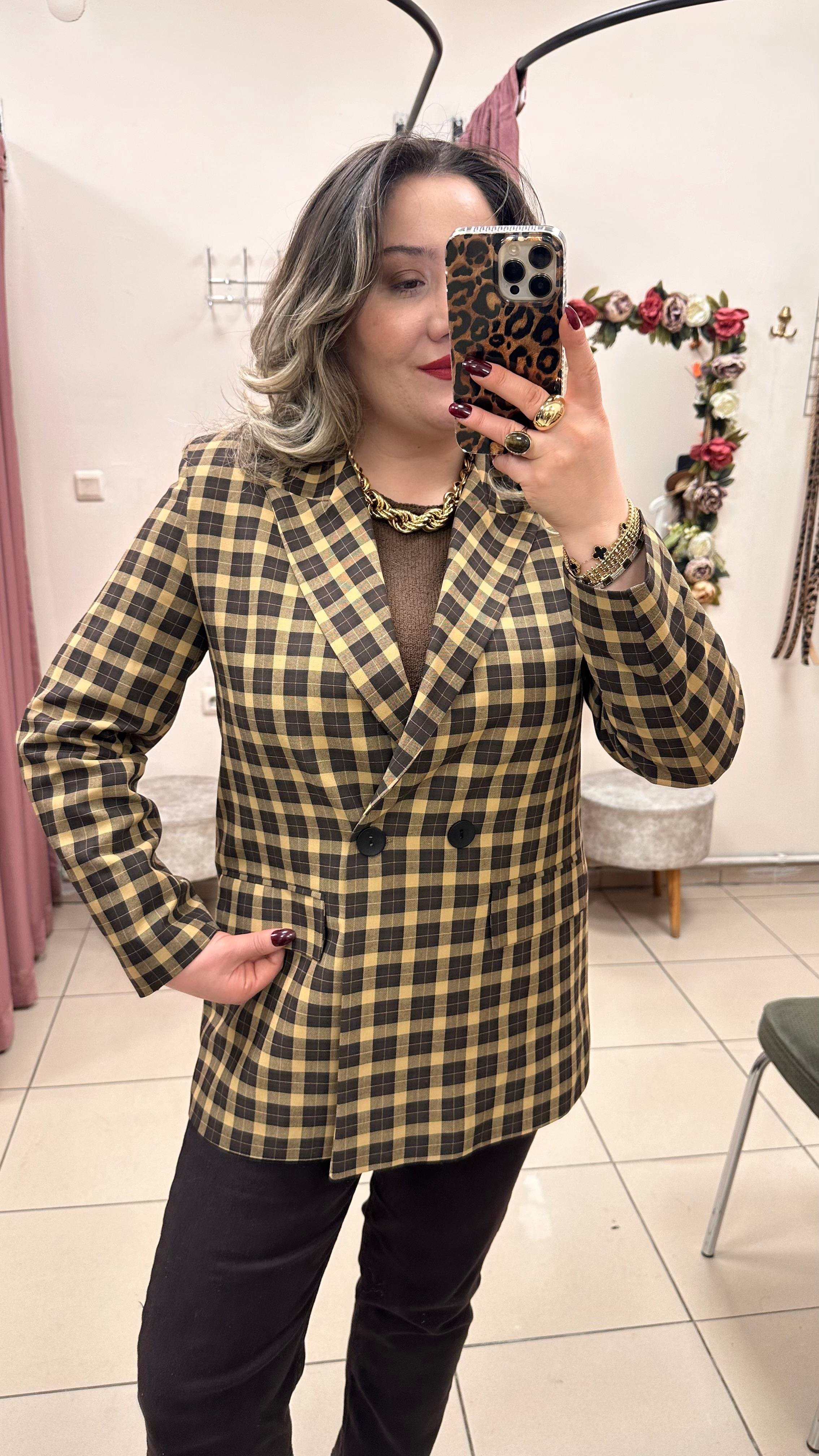 KARE DESENLİ ÇİFT DÜĞMELİ BLAZER TABA