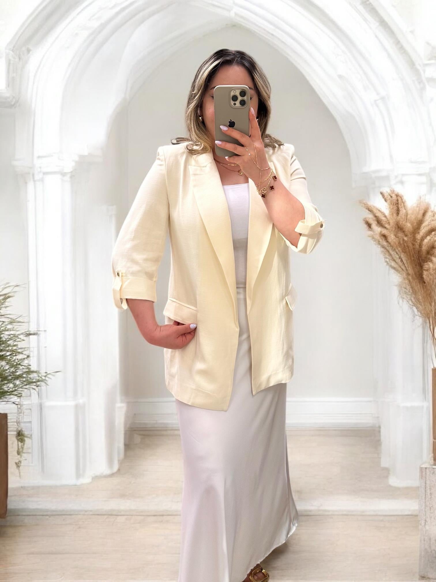 KATLAMALI KOL DETAYLI BLAZER SARI 